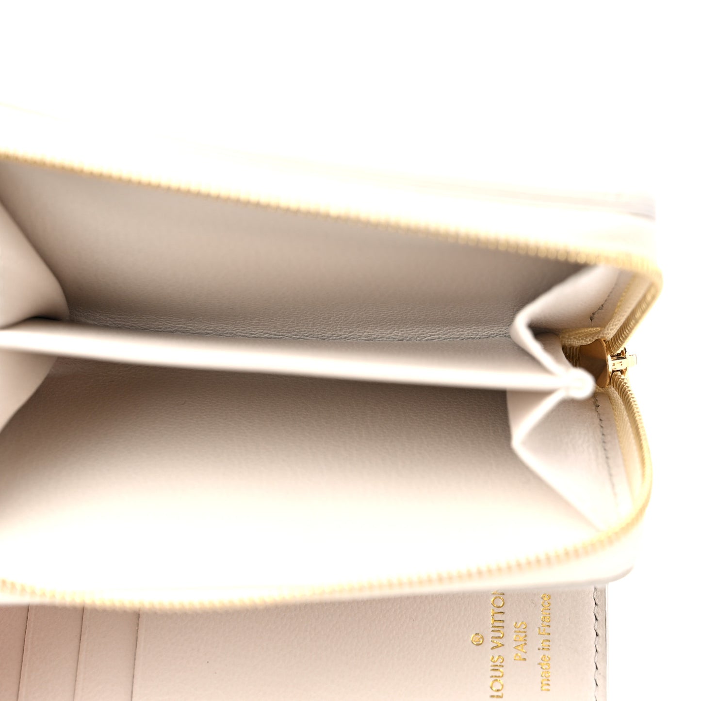 Lambskin Embossed Monogram Lou Wallet Natural Creme