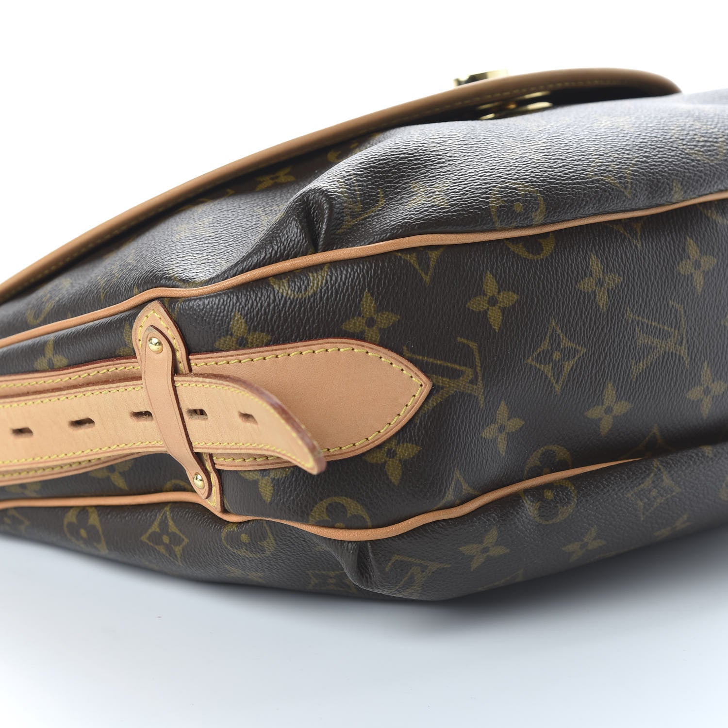 Louis Vuitton Monogram Tulum GM 6 of 9