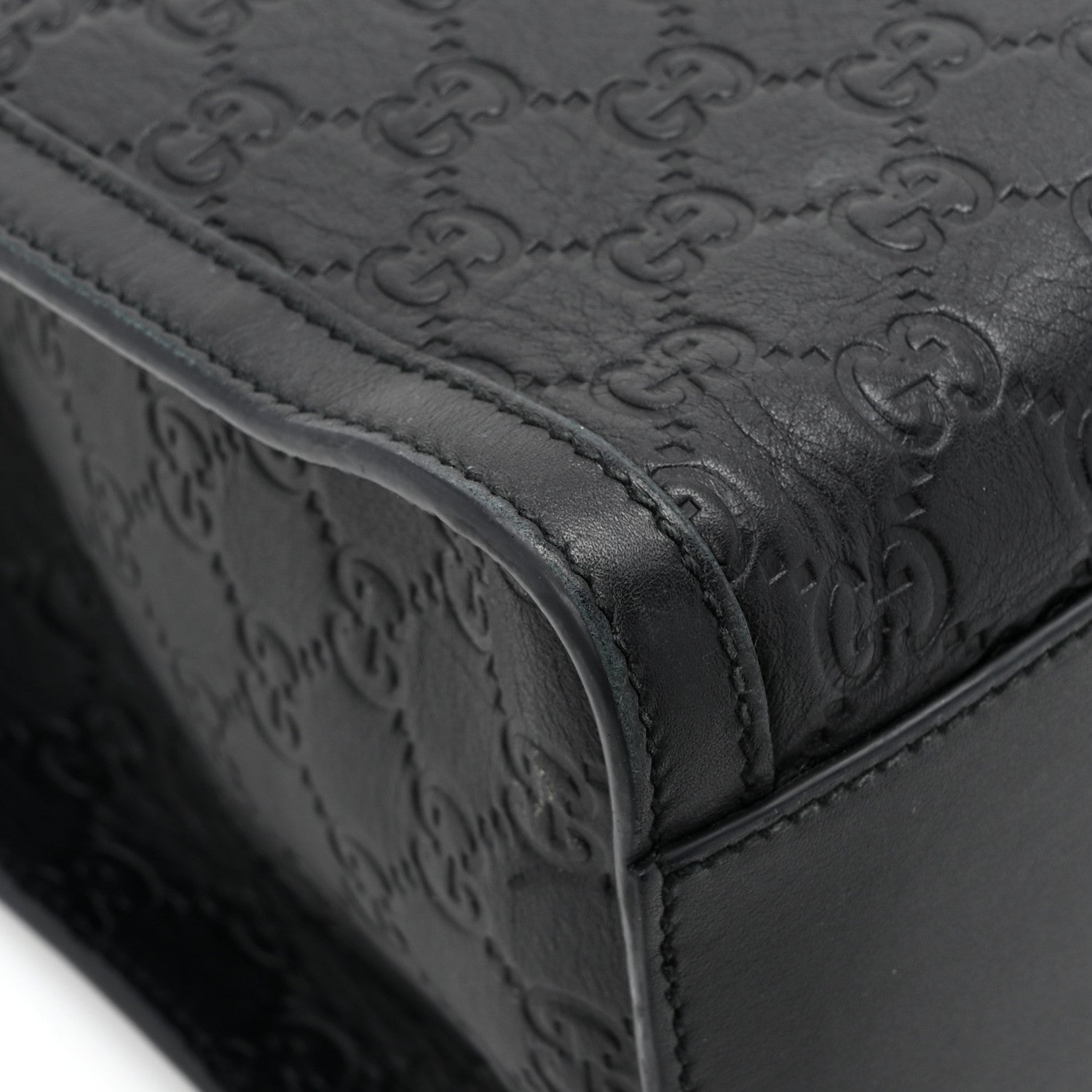 Gucci Guccissima Medium Padlock Tote Black 16 of 19