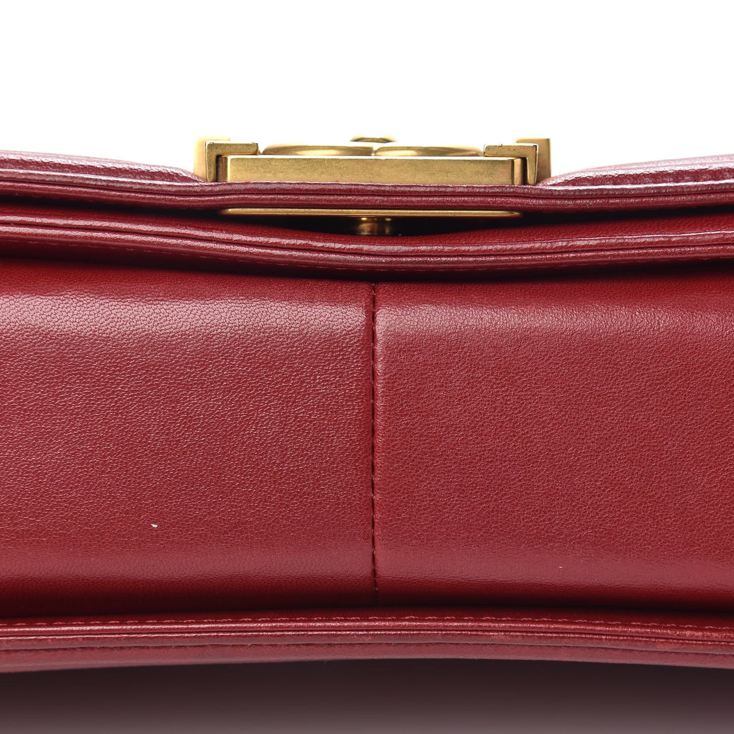 Lambskin Quilted Medium Boy Flap Red