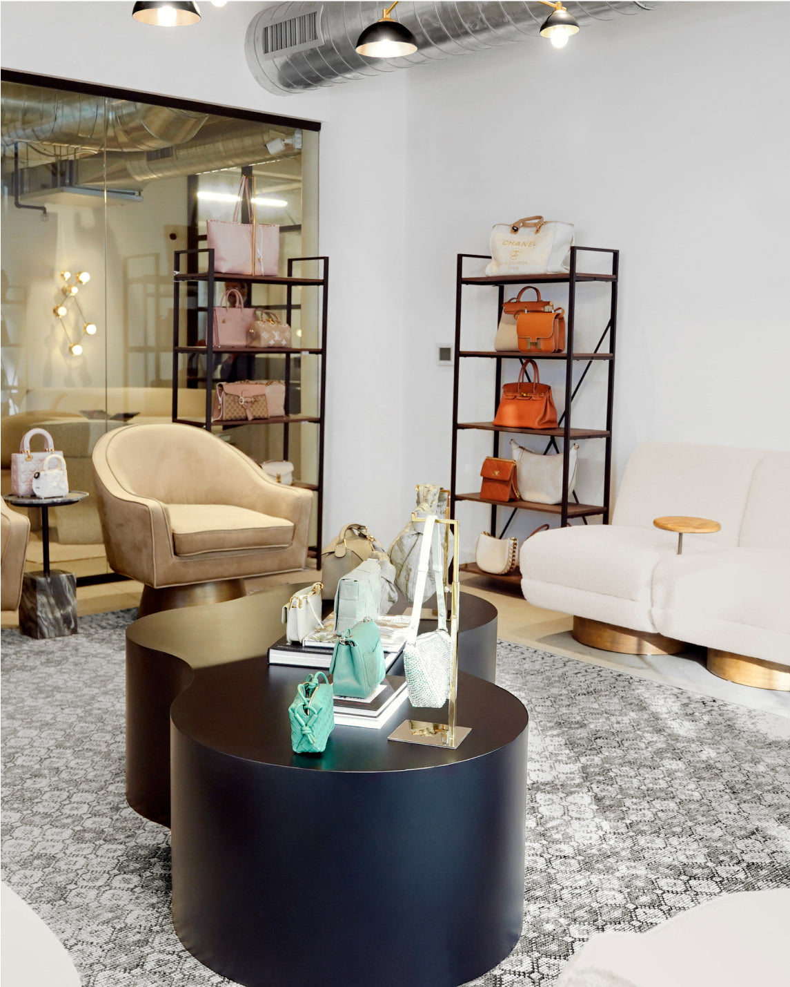 Los Angeles Salon interior