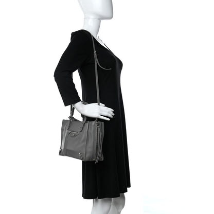 Balenciaga Veau Papier A6 Zip Around Tote Gris Acier 3 of 9