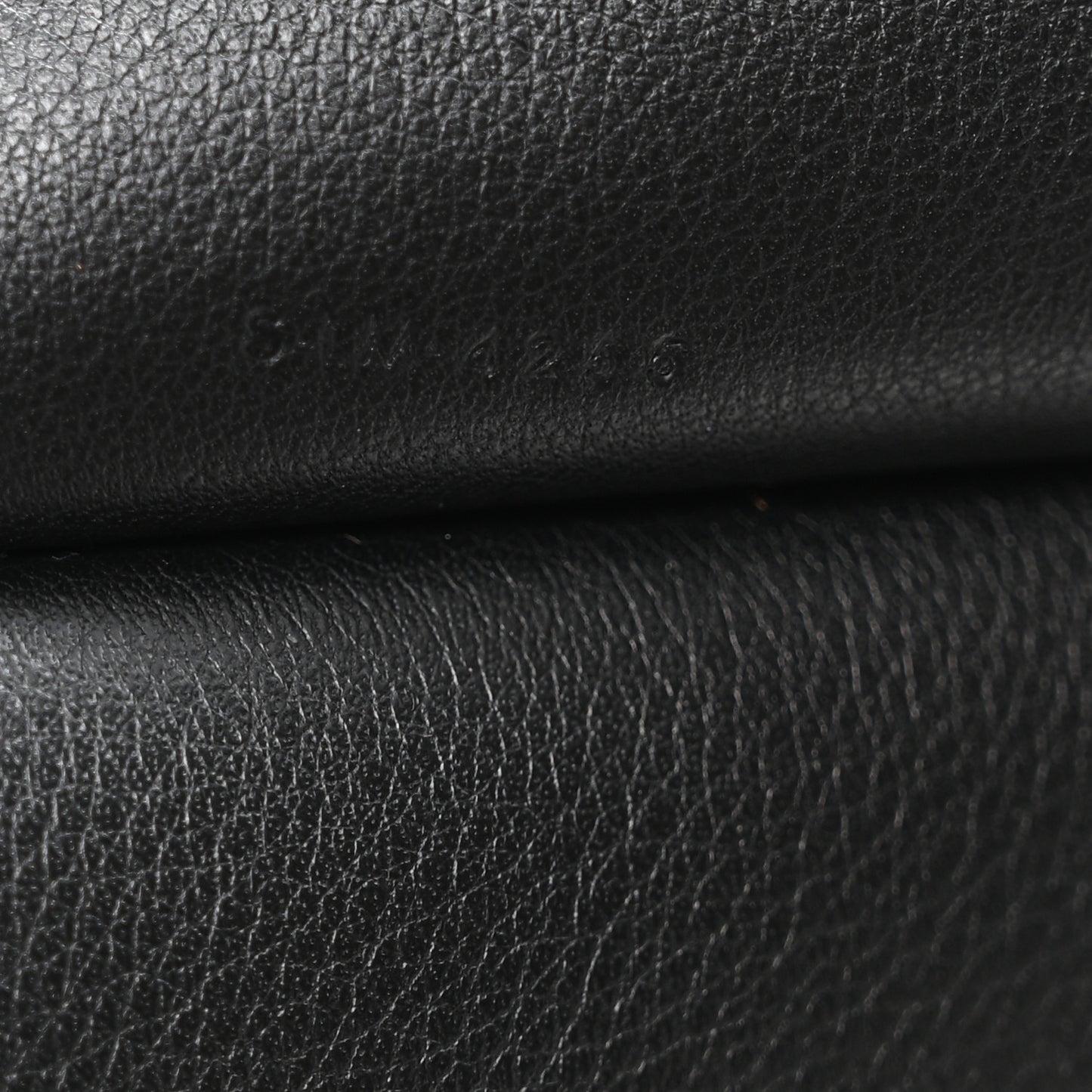 Supple Calfskin Medium Cube Black