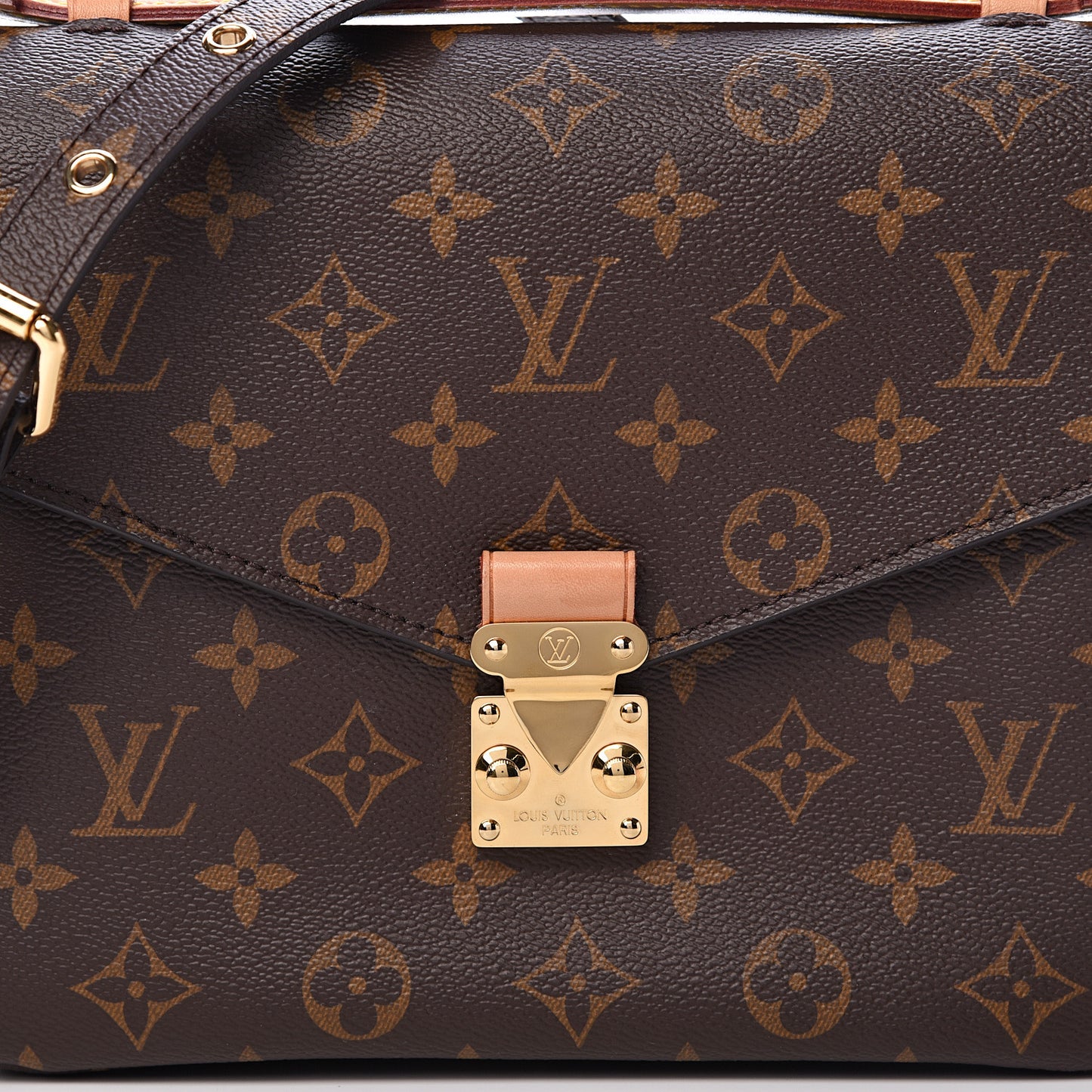 Monogram Pochette Metis