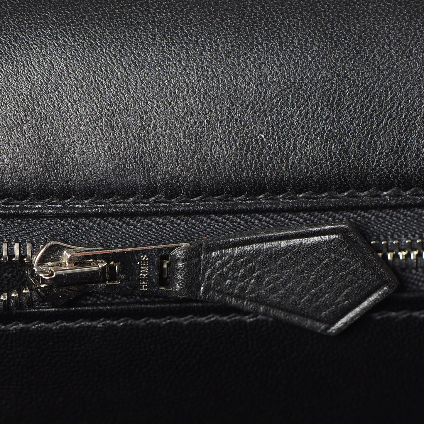 Epsom Constance 24 Black