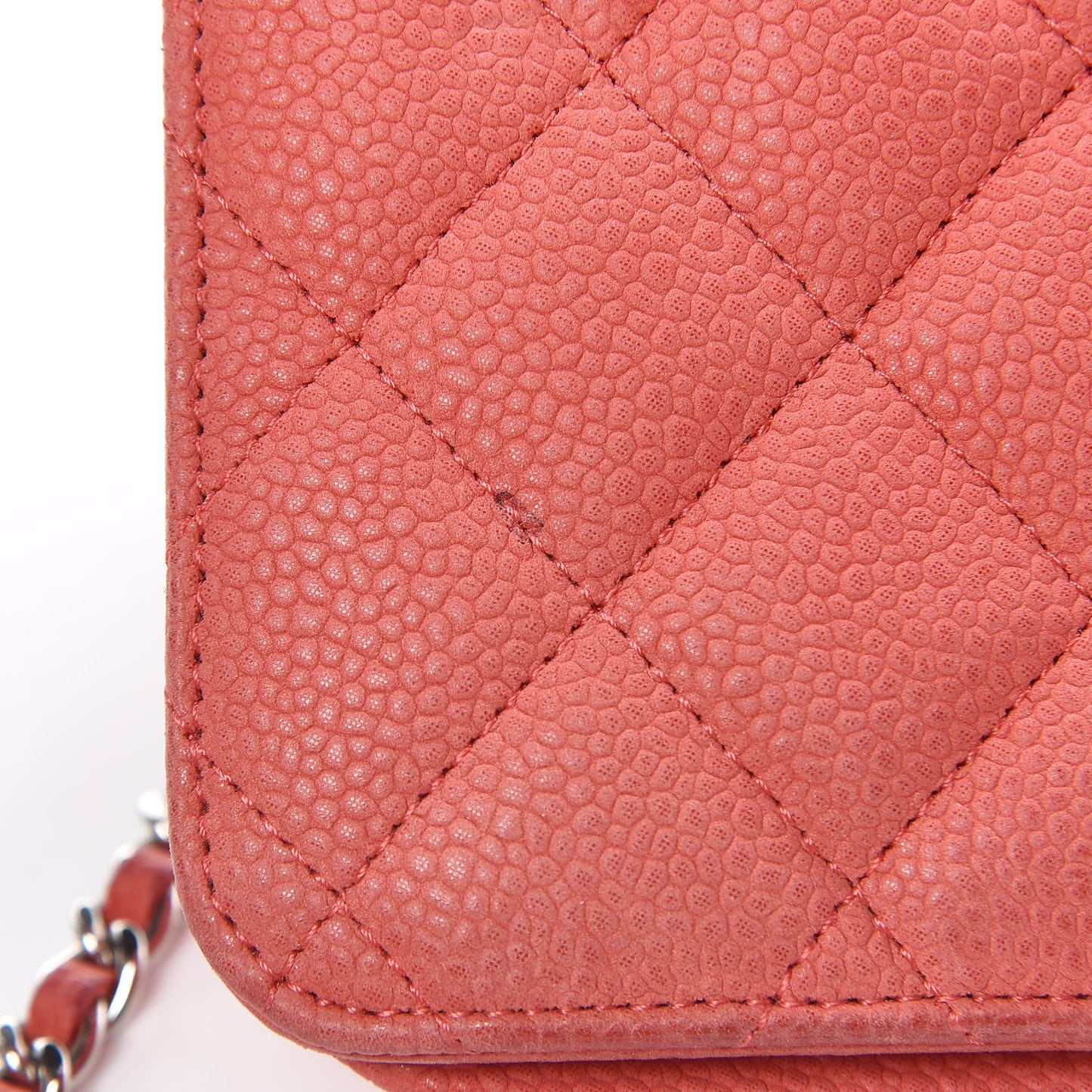 Iridescent Caviar Quilted Wallet On Chain WOC Coral