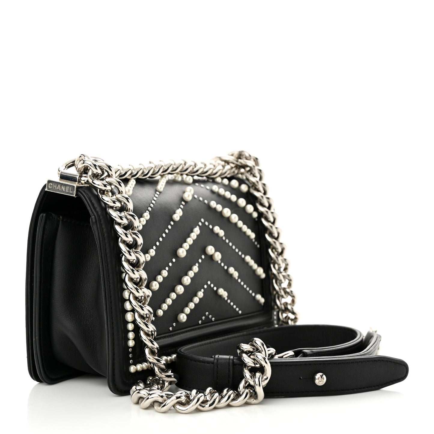 Calfskin Pearl Chevron Small Boy Flap Black