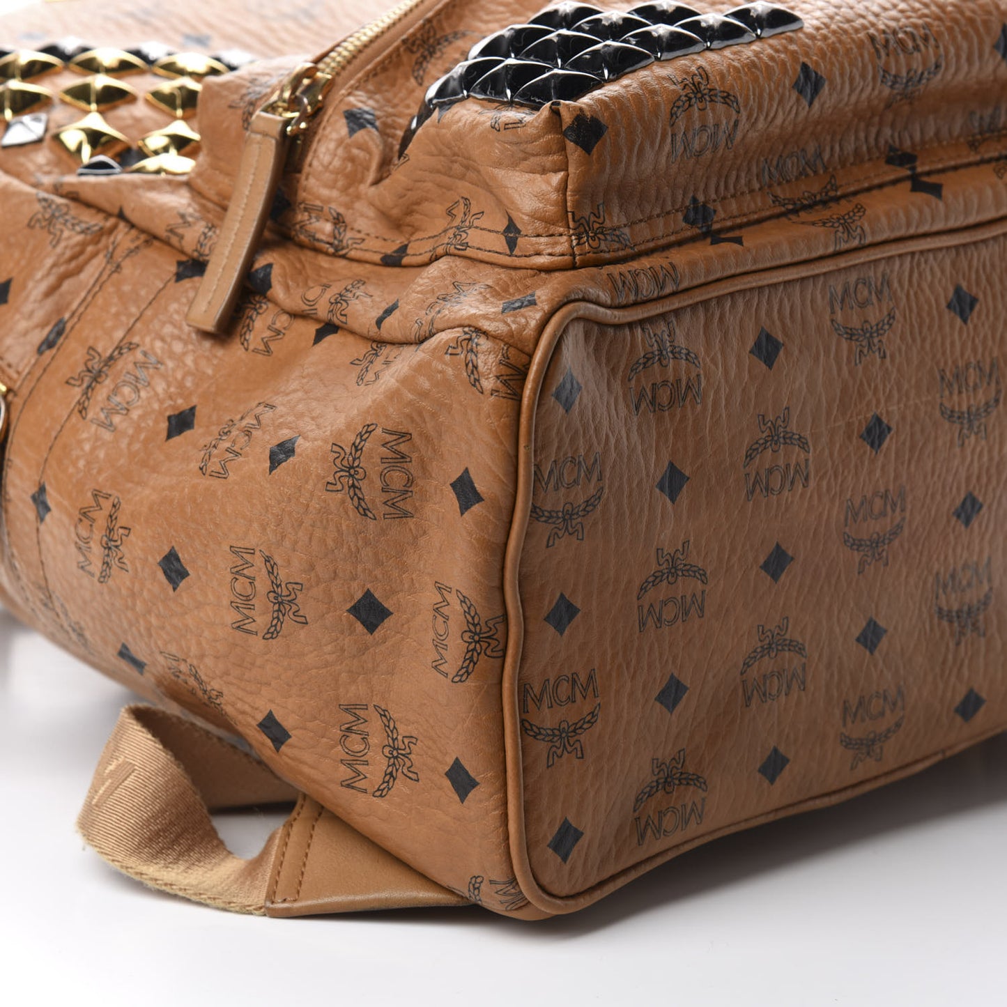 Visetos Studded Medium Stark M Backpack Cognac
