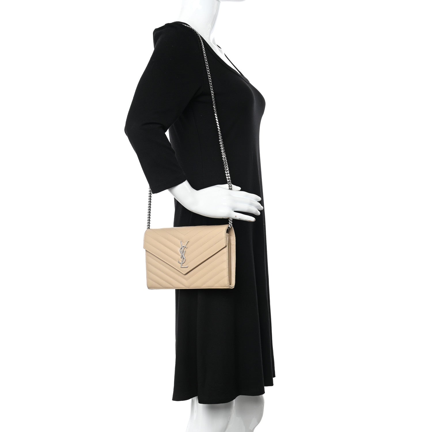 Saint Laurent Grain De Poudre Matelasse Chevron Cassandre Envelope Chain Wallet Nude Powder 2 of 9