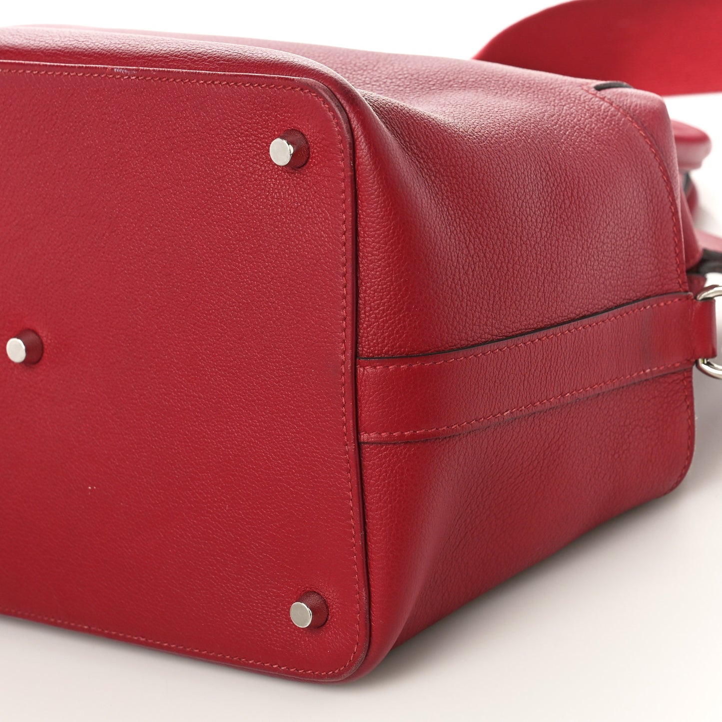 Taurillon Novillo Toolbox 26 Rouge Grenat