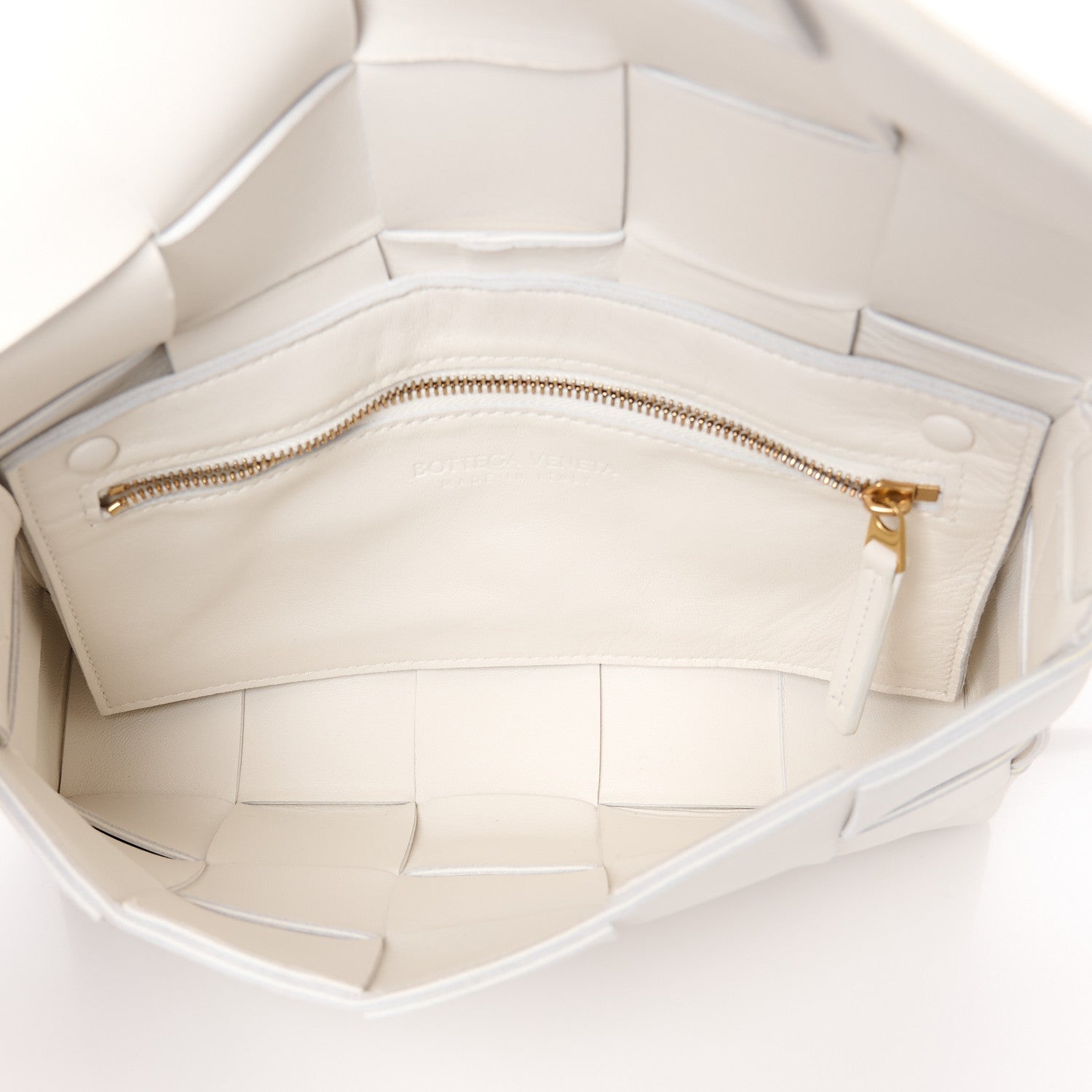 Bottega Veneta Lambskin Maxi Intrecciato Cassette Crossbody Bag White 5 of 12