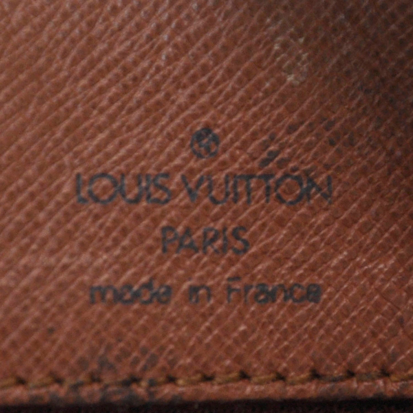 Monogram Nil 28