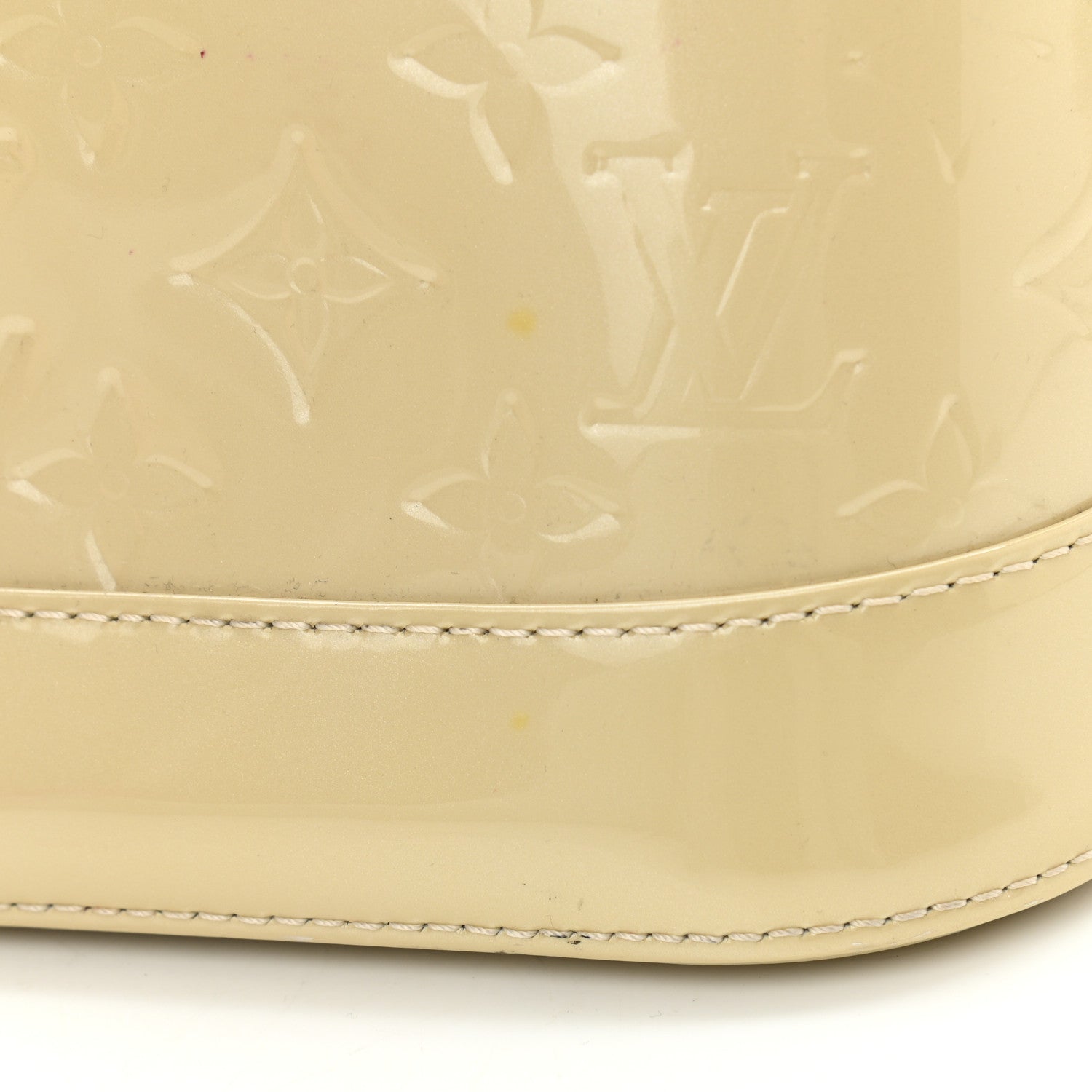 Louis Vuitton Vernis Alma GM Blanc Corail 12 of 13