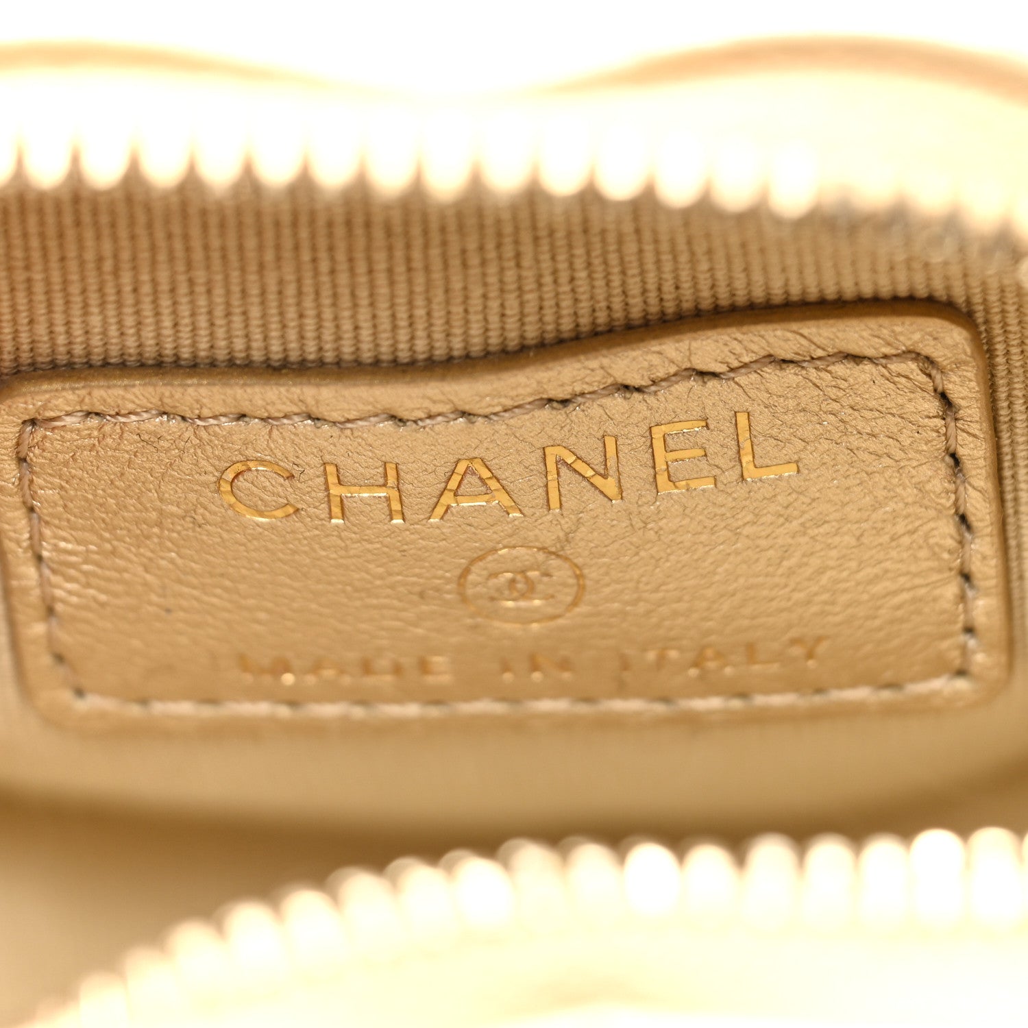 Chanel Metallic Lambskin Quilted CC In Love Heart Zipped Arm Coin Purse Gold 6 of 8