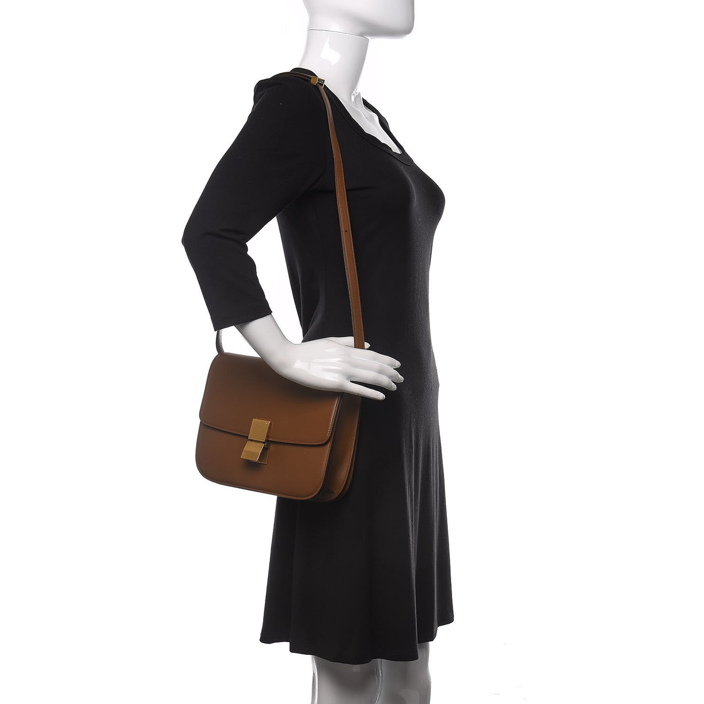 Box Calfskin Medium Classic Box Flap Bag Camel