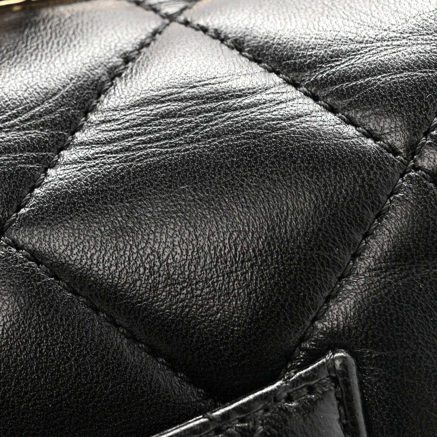 シャネル Chanel Lambskin Quilted Medium Trendy CC Flap Dual Handle Bag
