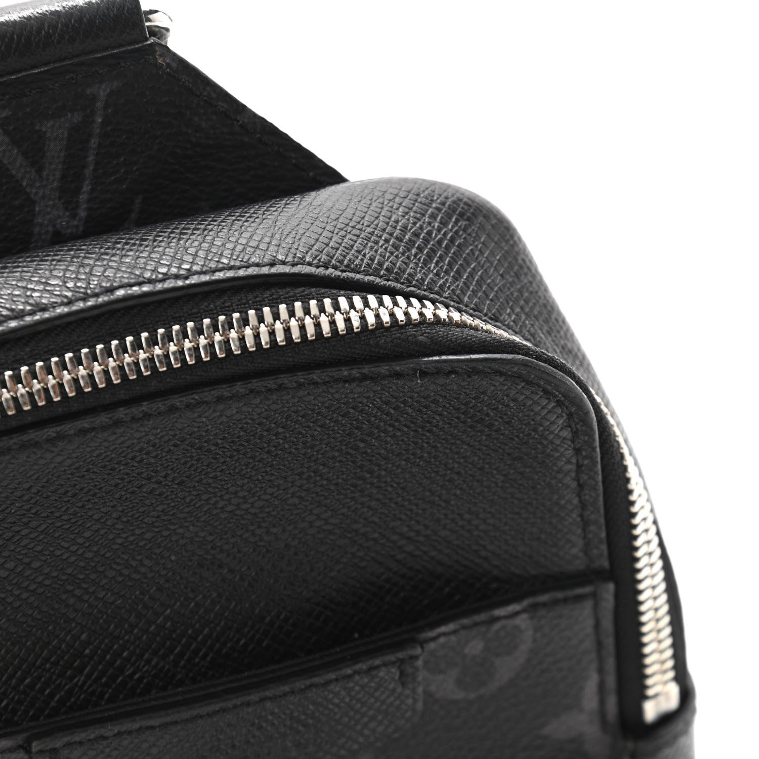Louis Vuitton Taigarama Outdoor Slingbag Black 11 of 12