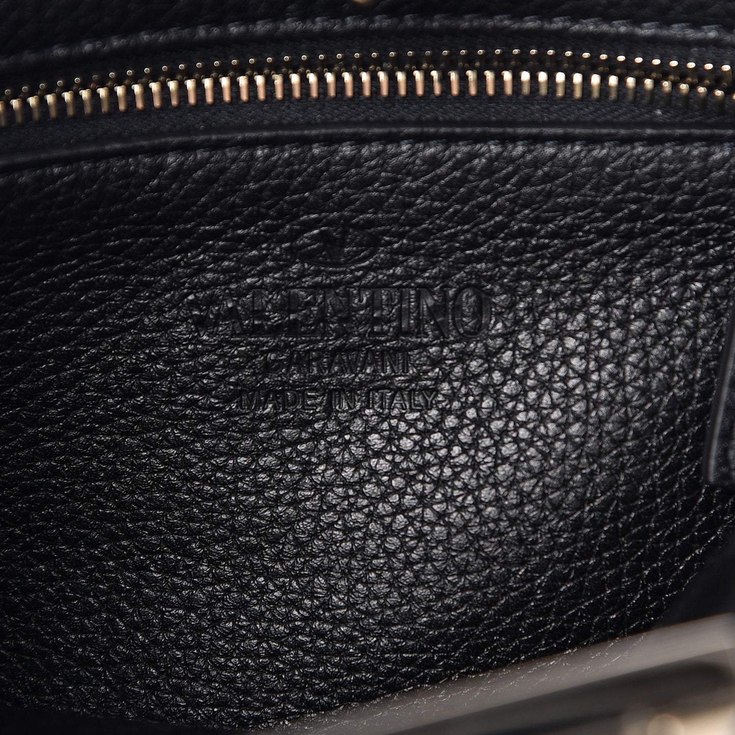 Pebbled Calfskin Mini Rockstud Flip-Lock Messenger Bag Black