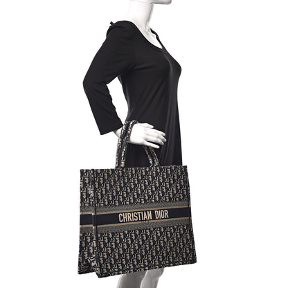 Christian Dior Oblique Book Tote Blue Multicolor 2 of 15