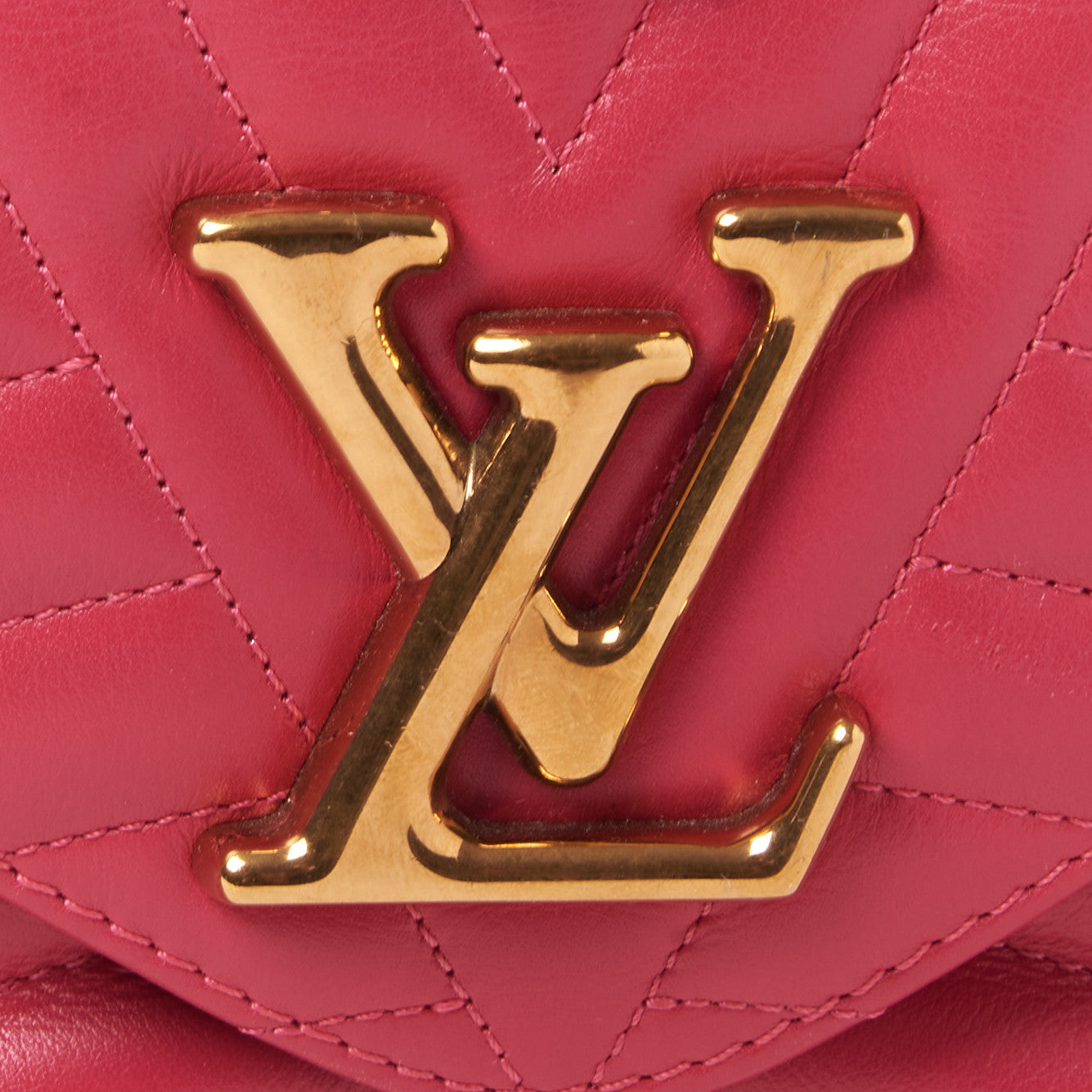 Louis Vuitton Calfskin New Wave Chain MM Rose Freesia 7 of 8