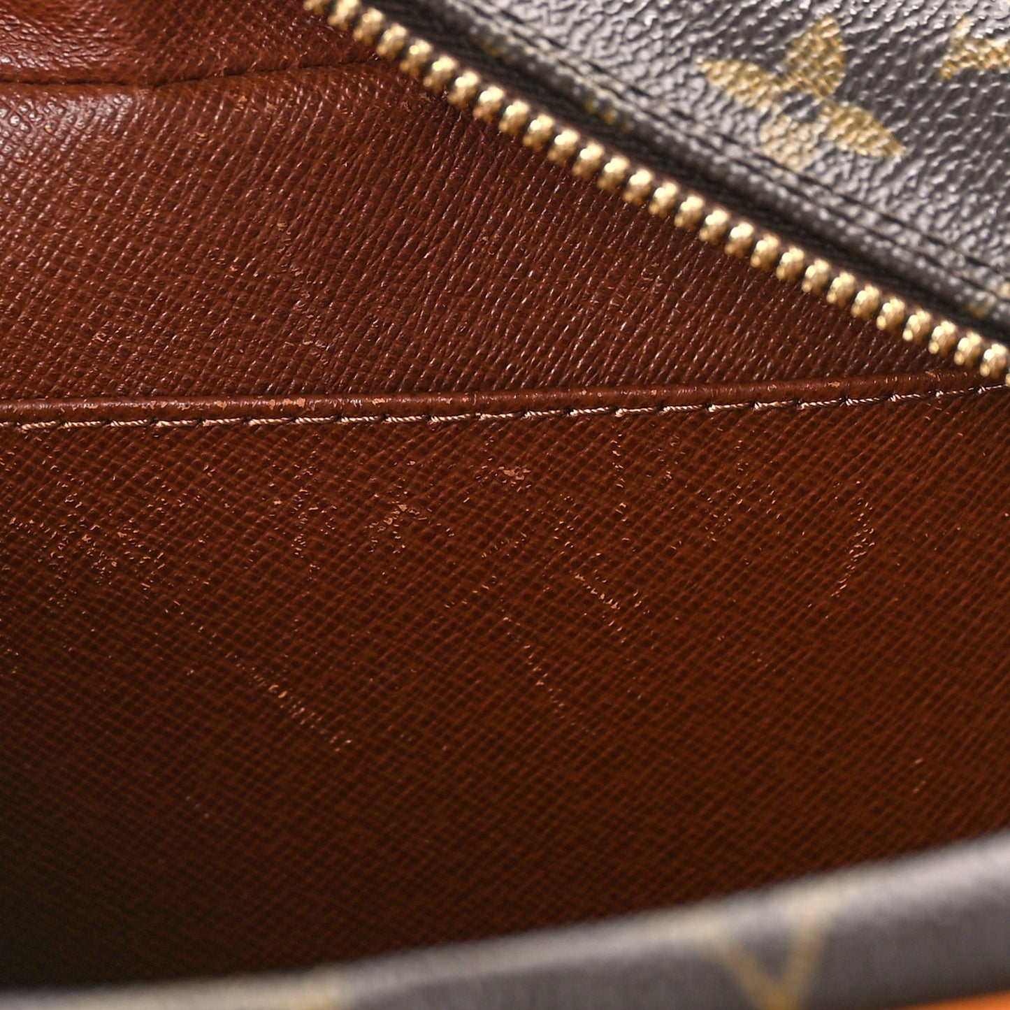 Monogram Cite MM