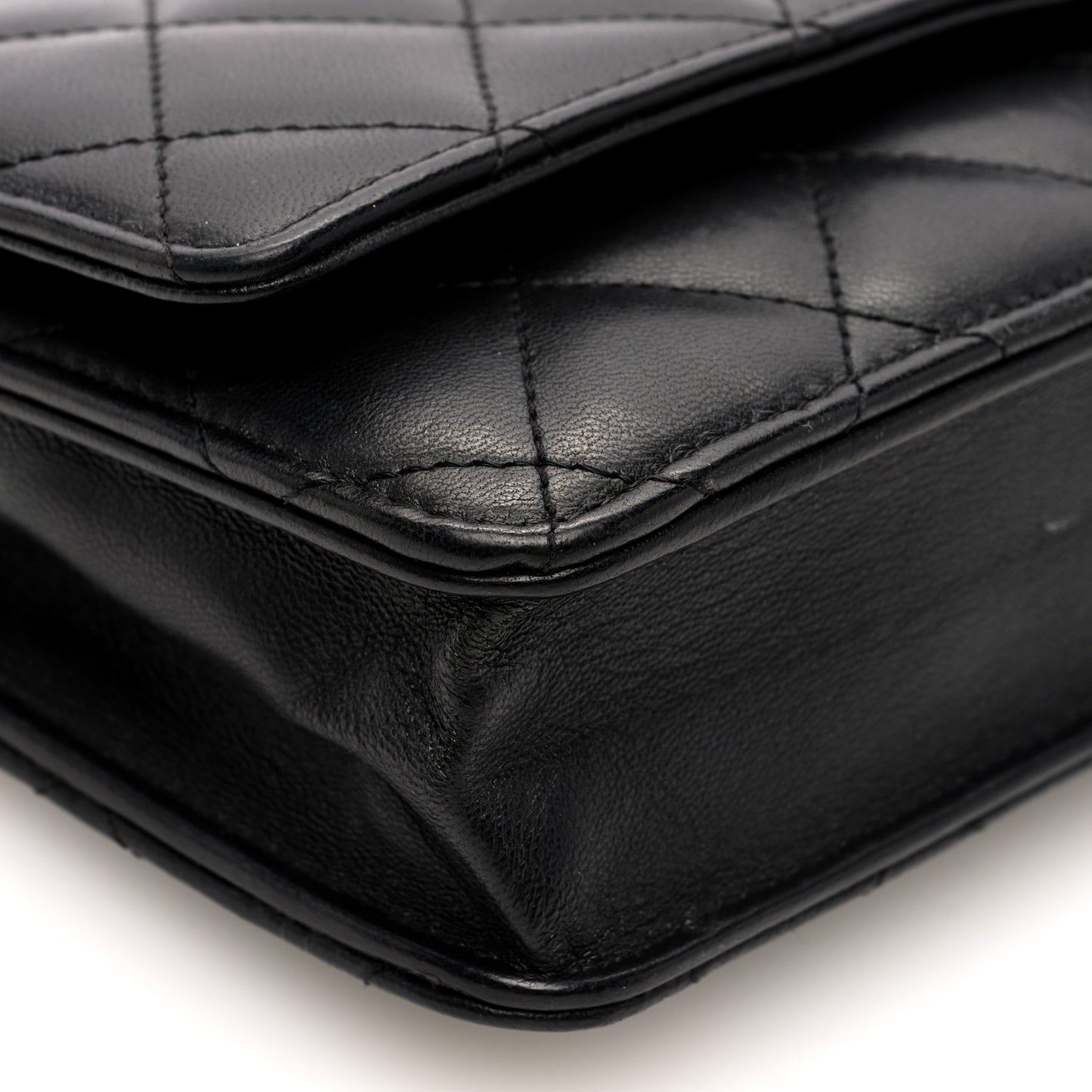Lambskin Quilted Wallet On Chain WOC Black