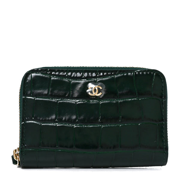 C*乃様 CHANEL 二つ折り財布 オリーブグリーン d013d96c10b731f63185c066e8d5e0