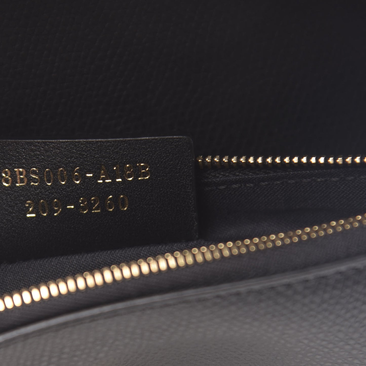 Vitello Cruise F is Fendi Medium Envelope Wallet on Chain Black