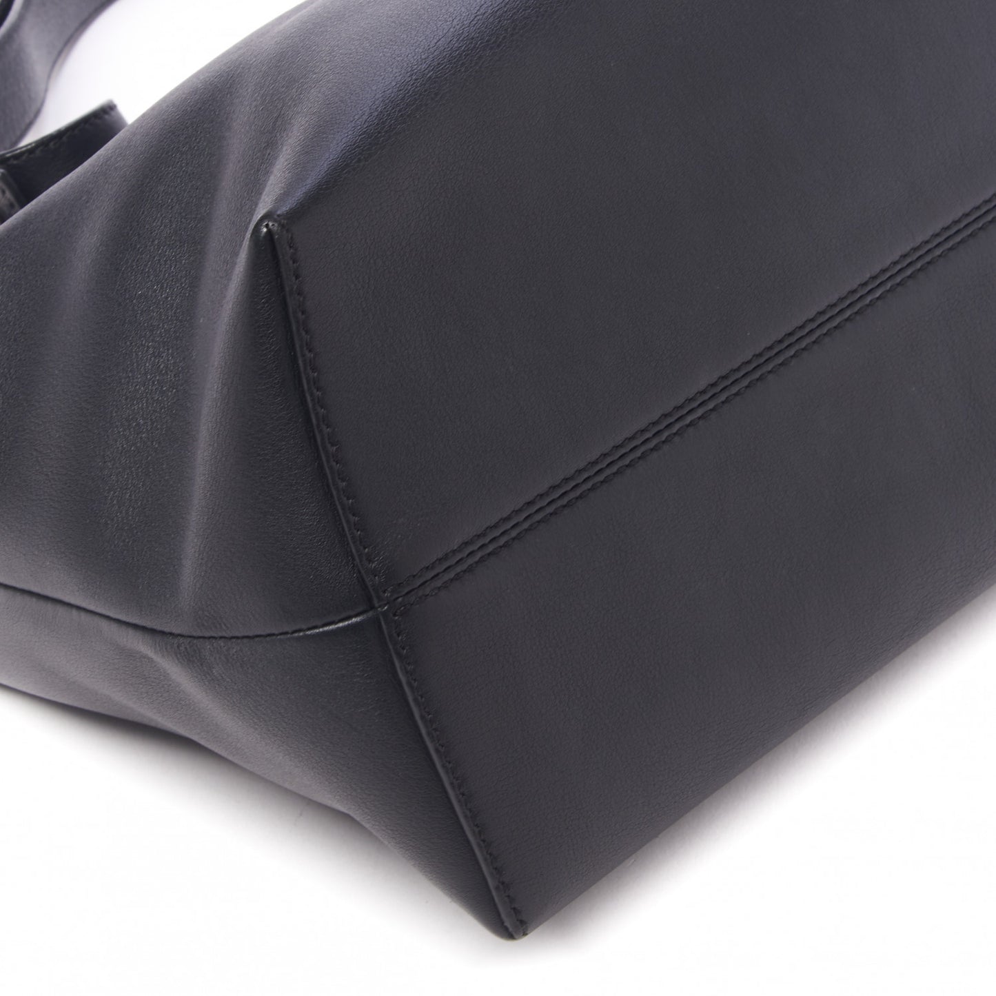 Vitello Dolce Large By The Way Boston Bag Black