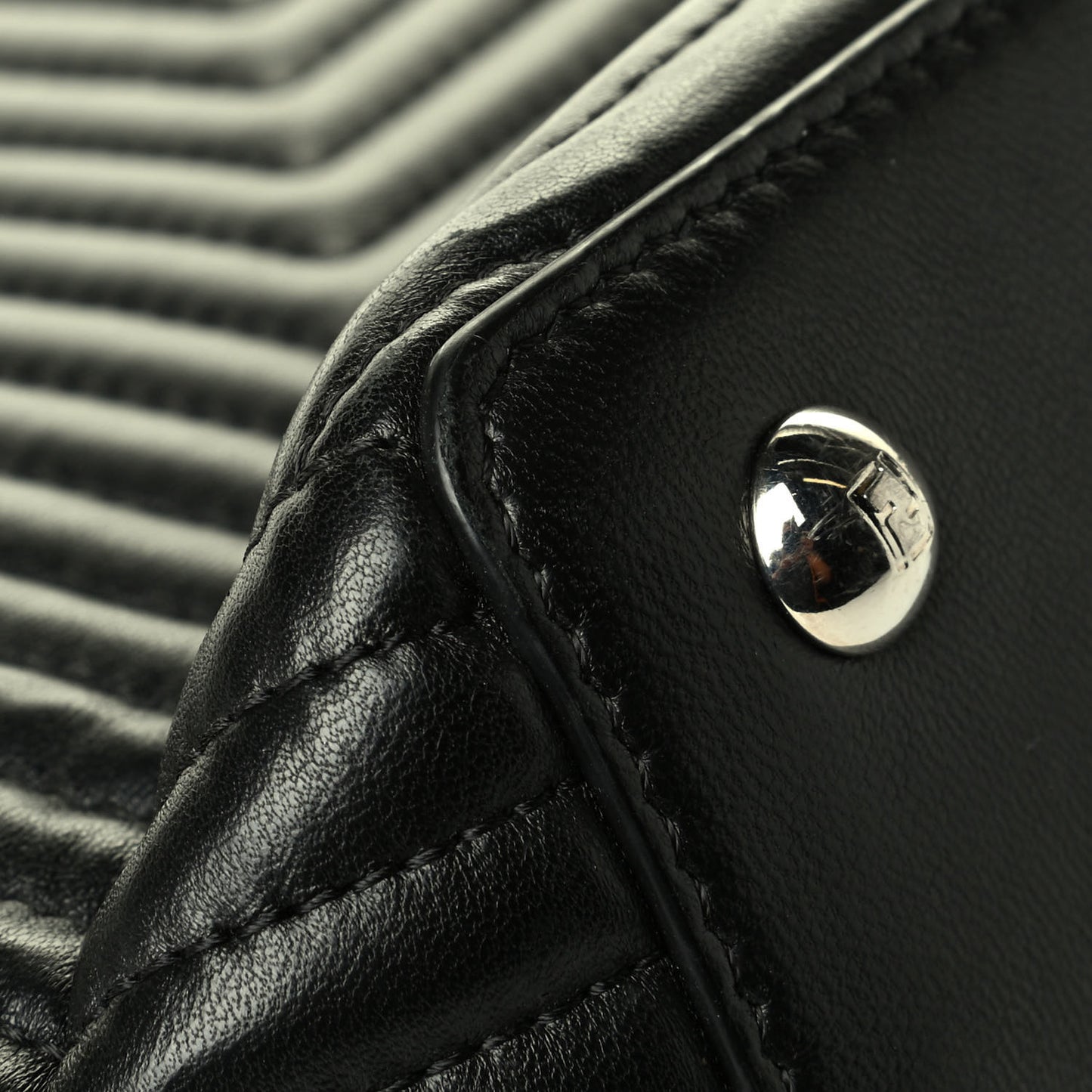 Shiny Nappa Trapuntata Small DotCom Click Chain Satchel Black