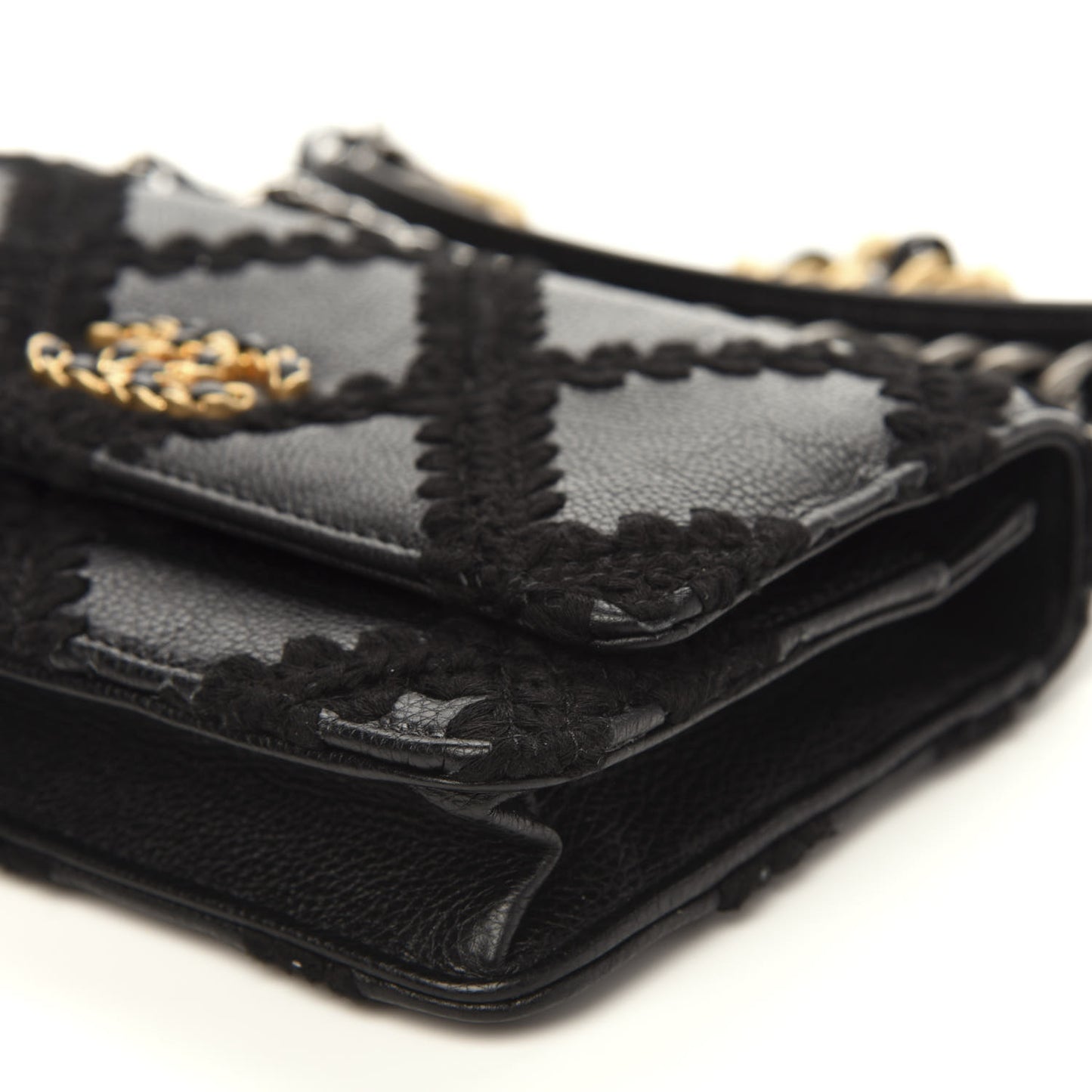 Calfskin Crochet 19 Wallet On Chain WOC Black