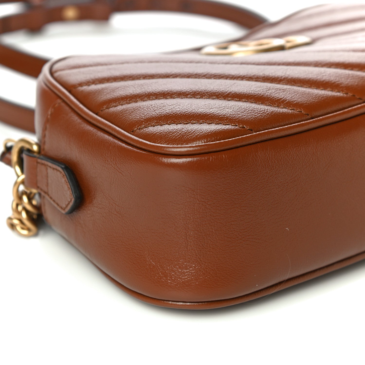 Gucci Glazed Calfskin Matelasse Diagonal Small GG Marmont Chain Shoulder Bag Cuir 10 of 12