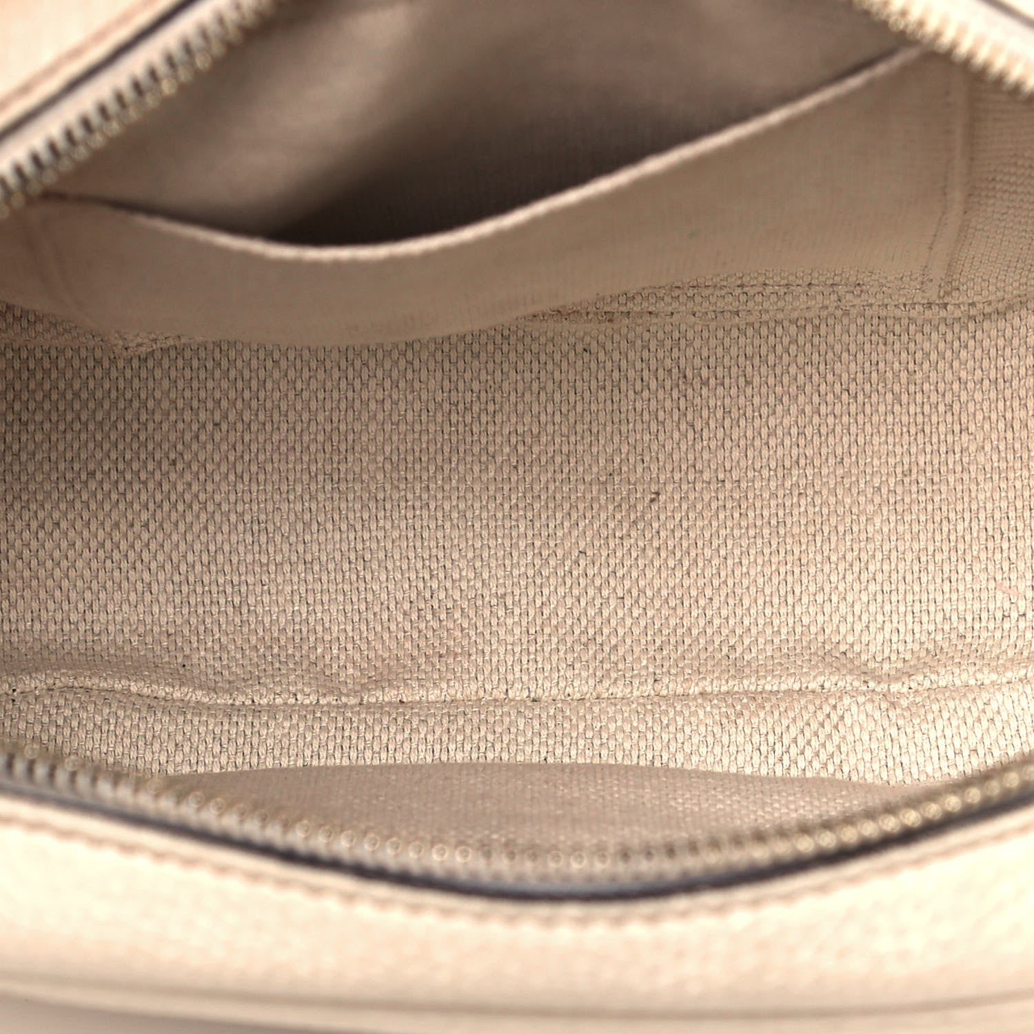 Gucci Pebbled Calfskin Small Soho Disco Bag Off White 5 of 14