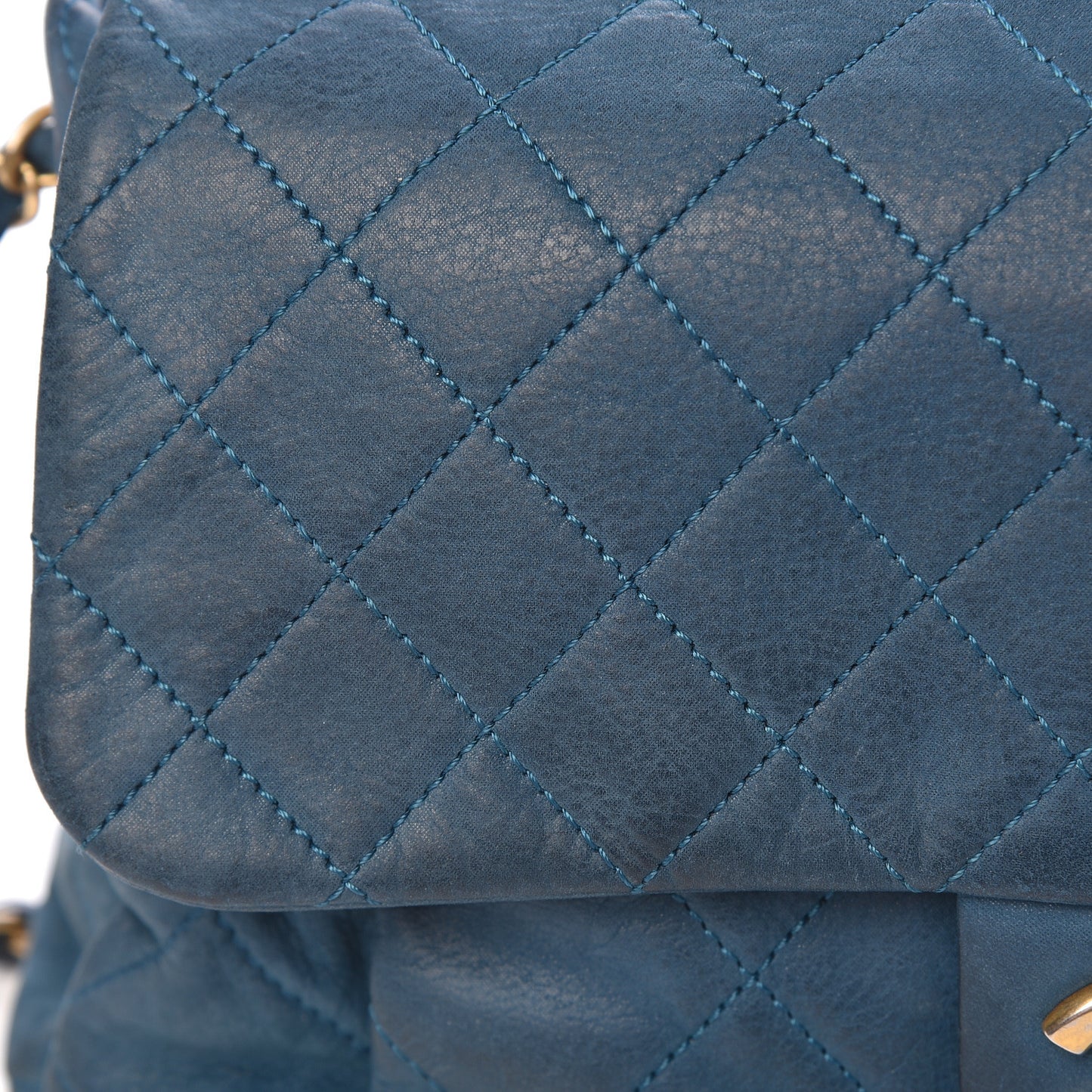 Iridescent Calfskin Large Chic Quilt Flap Dark Blue