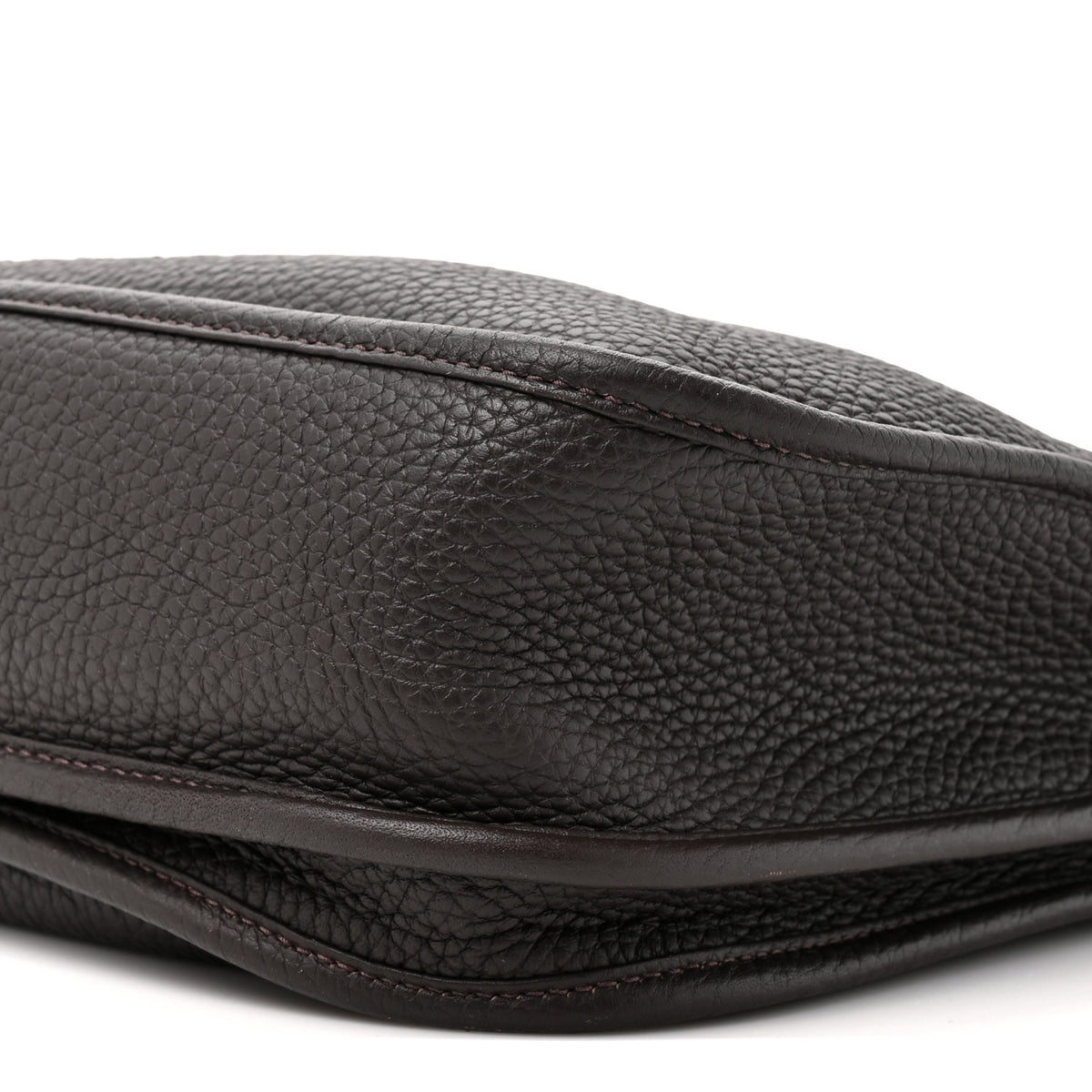 Taurillon Clemence Evelyne III PM Ebene