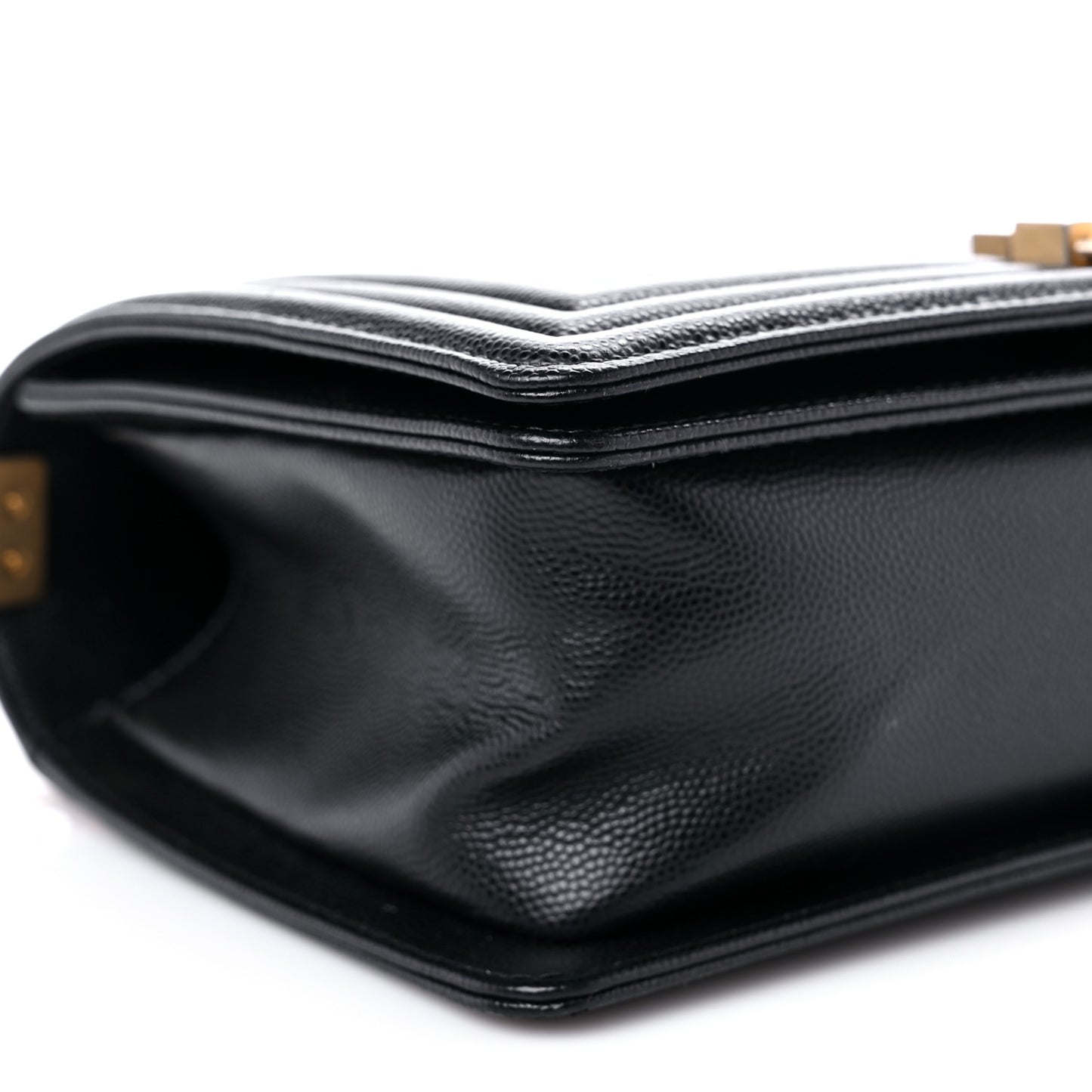 Caviar Quilted Medium Boy Flap Black