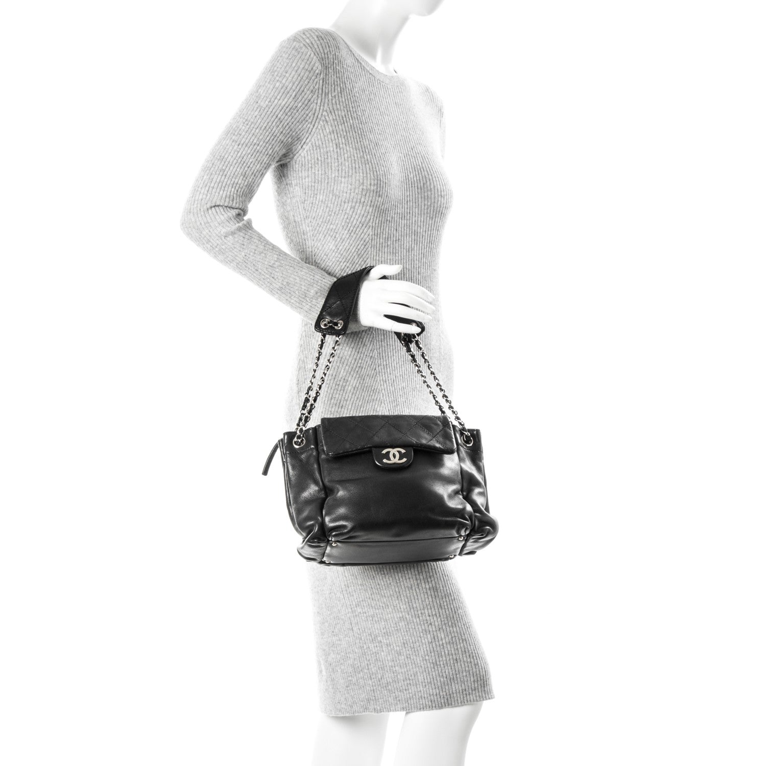 Chanel Lambskin Diamond Stitch Shoulder Bag Black 2 of 7