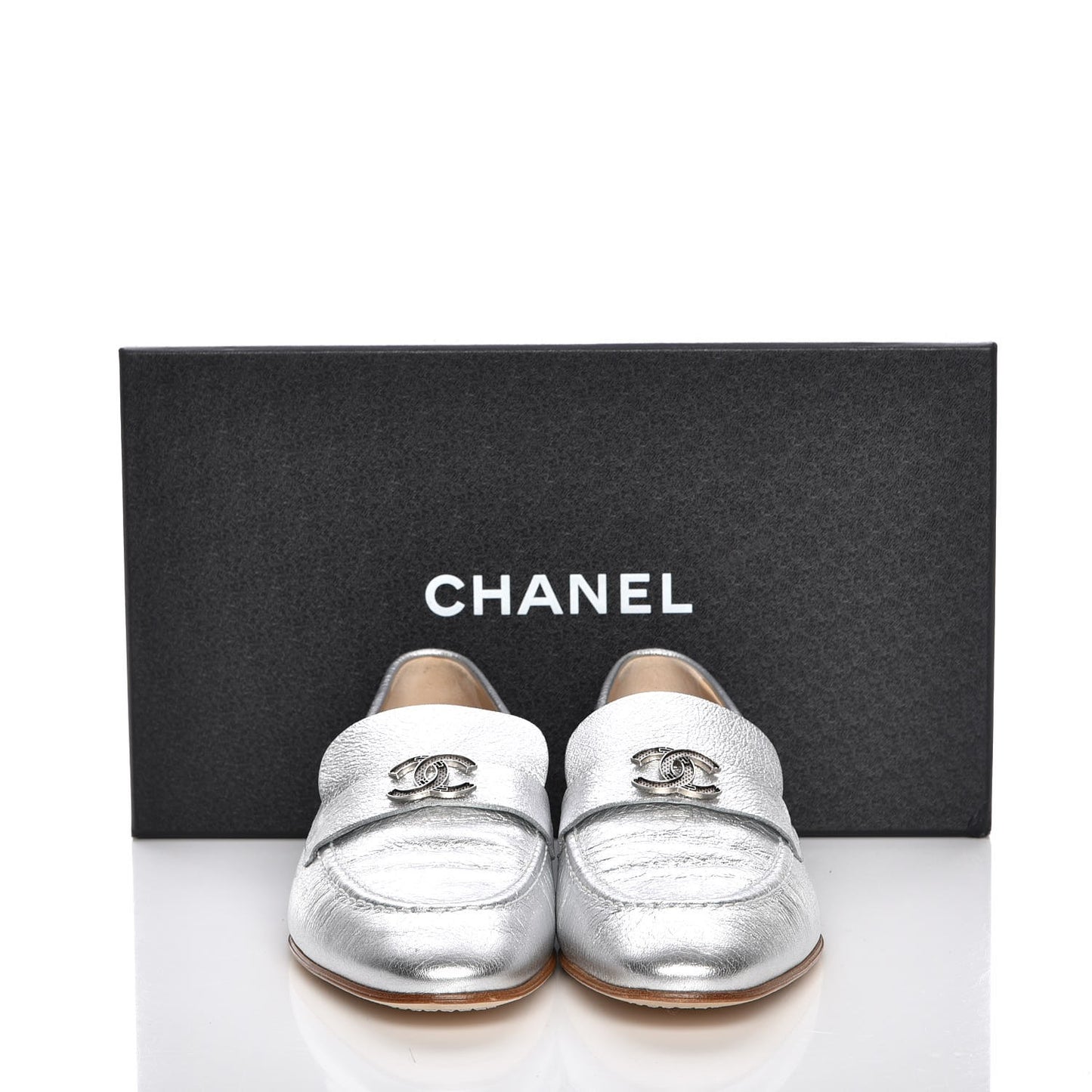 Crackled Goatskin Laminated CC Loafers 39 Silver