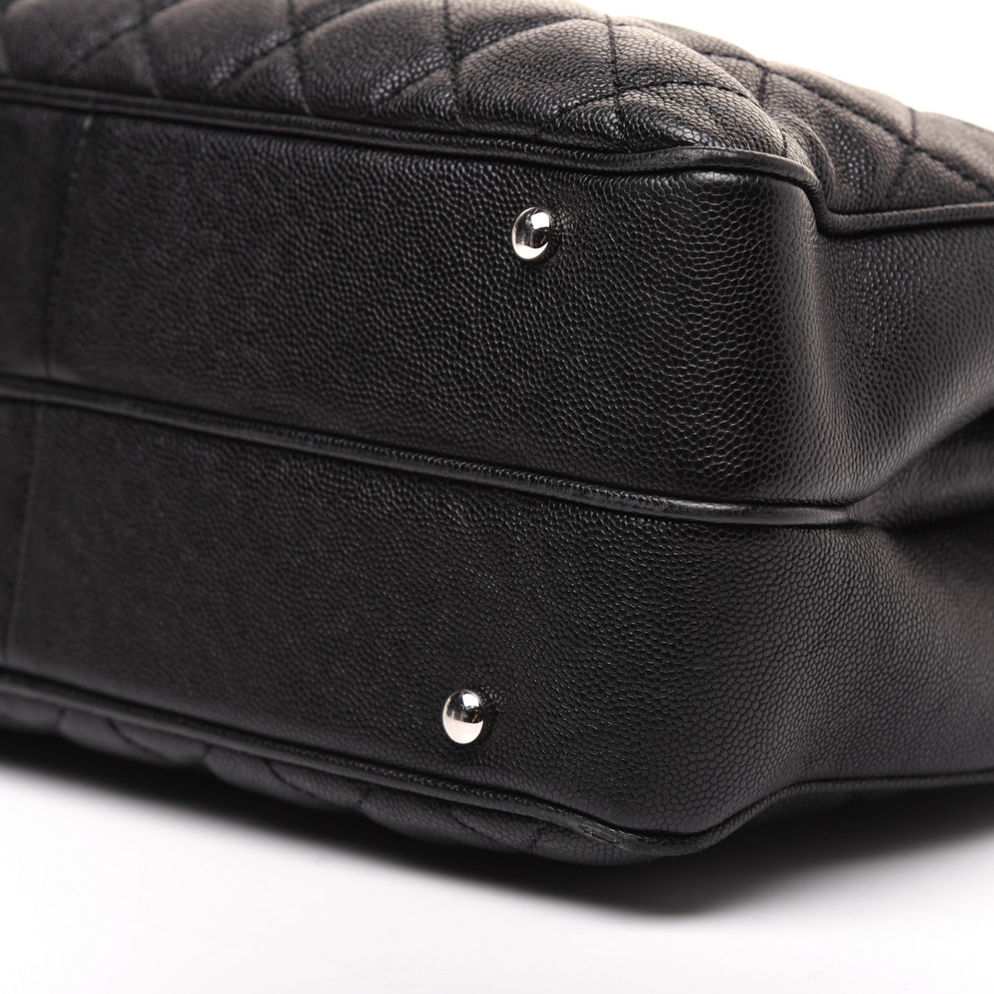 Caviar Quilted Urban Companion Top Handle Shopping Tote Black