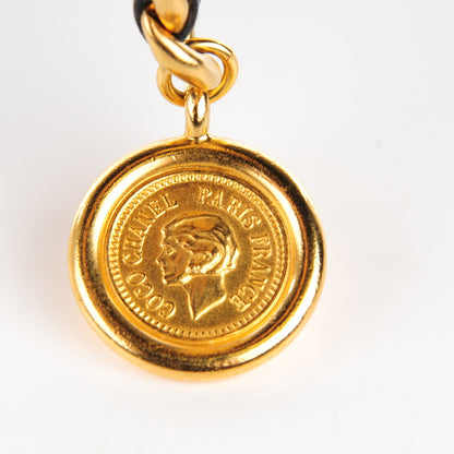Chanel Lambskin Chain CC Medallion Belt Black Gold 3 of 6