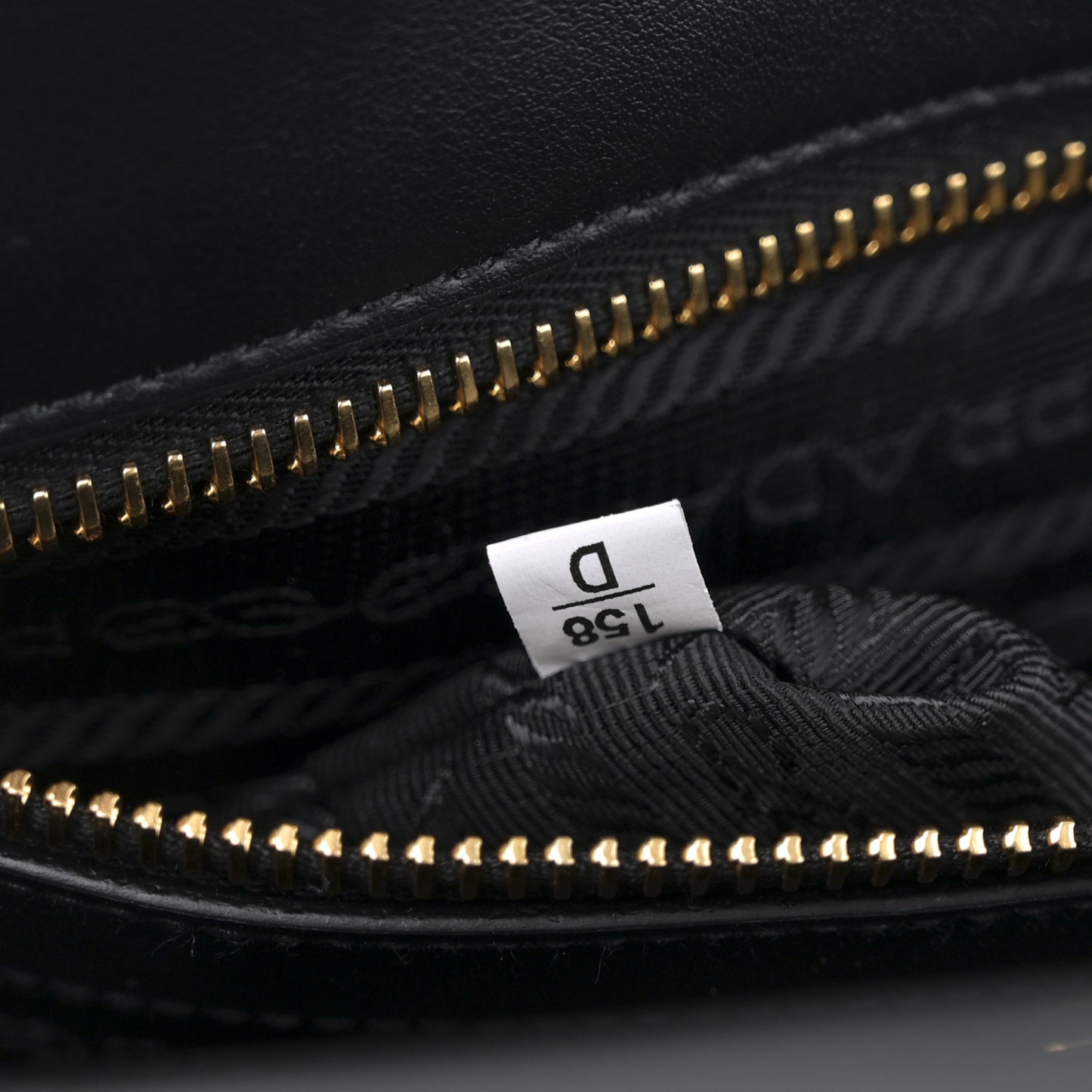 Saffiano Soft Calfskin Large Tote Black