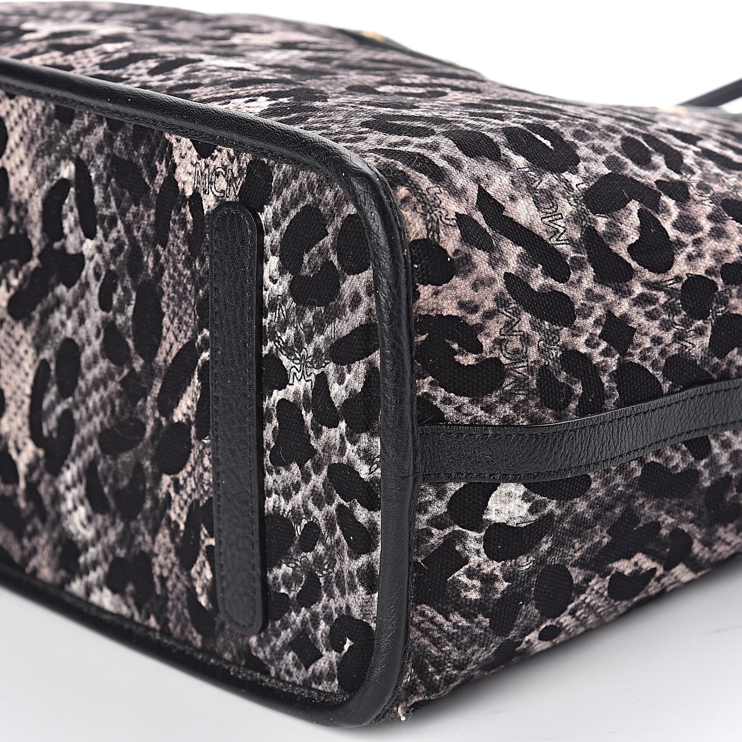 Visetos Medium Project Reversible Shopper Tote Black