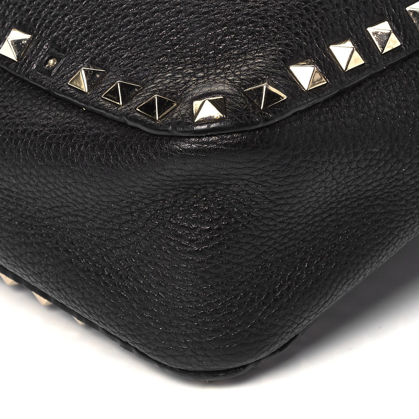 Pebbled Calfskin Large Rockstud Flip-Lock Messenger Bag Black