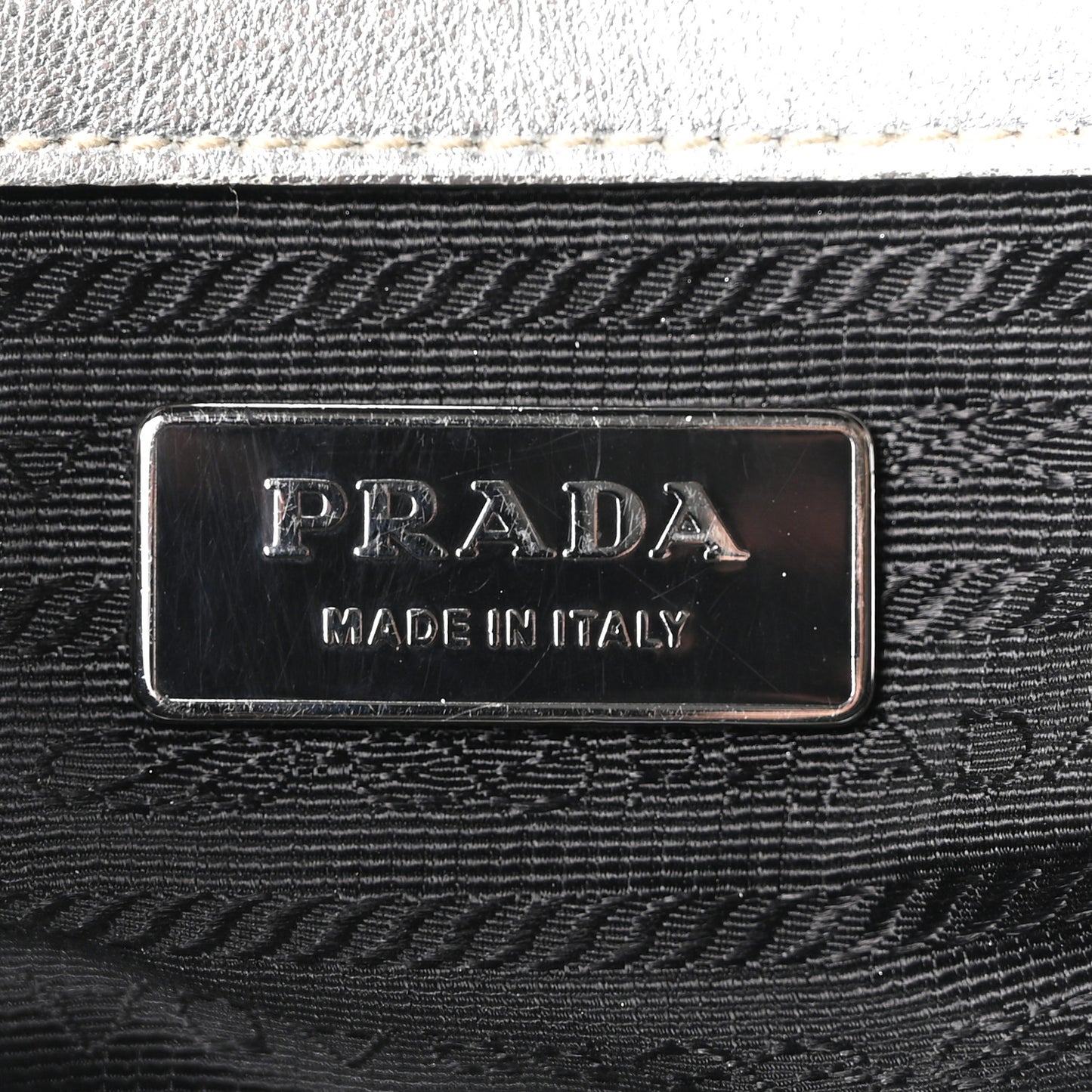 Metallic Nappa Gaufre Messenger Tote Argento