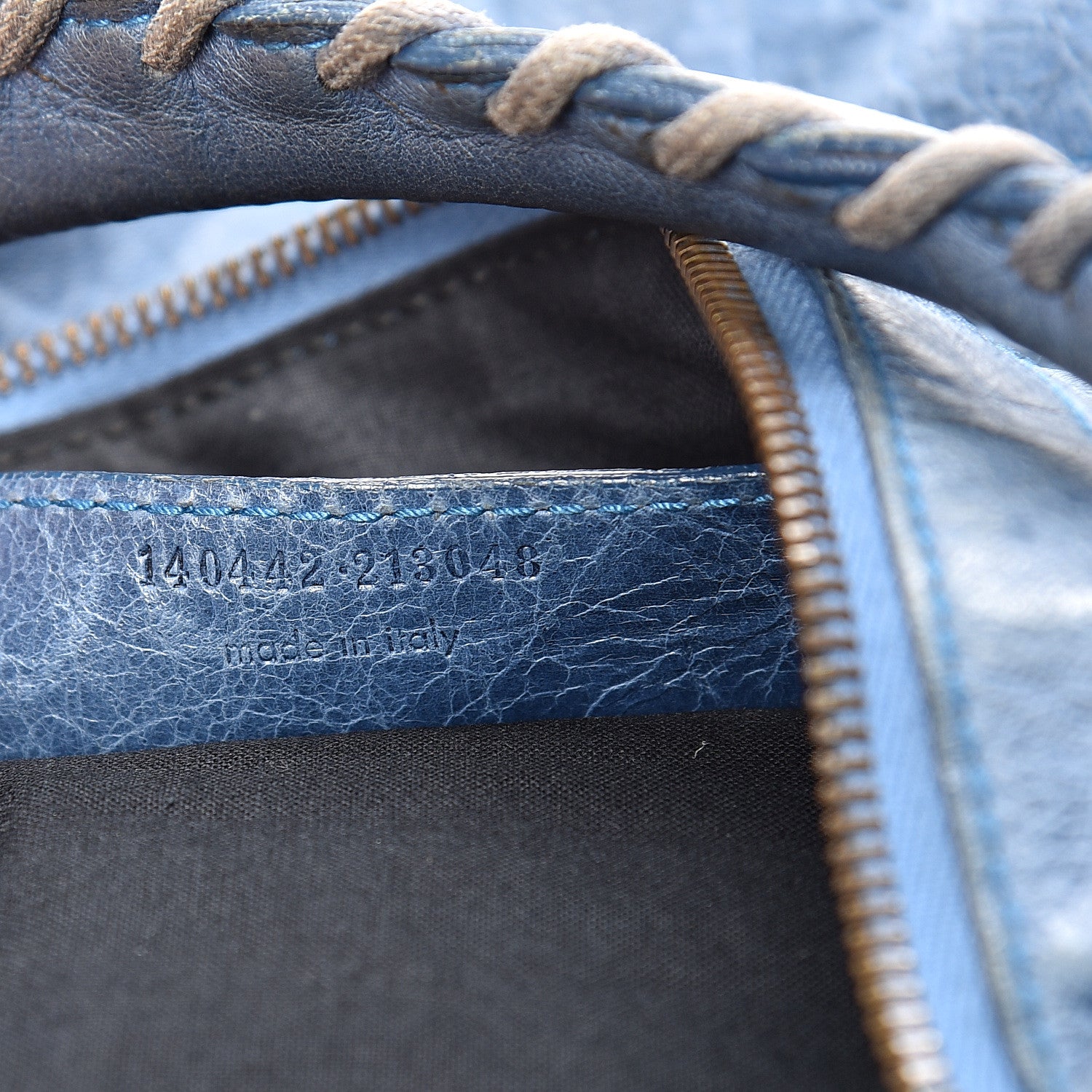 Balenciaga Agneau Classic Hardware Day Hobo Bleu Glacier 6 of 19