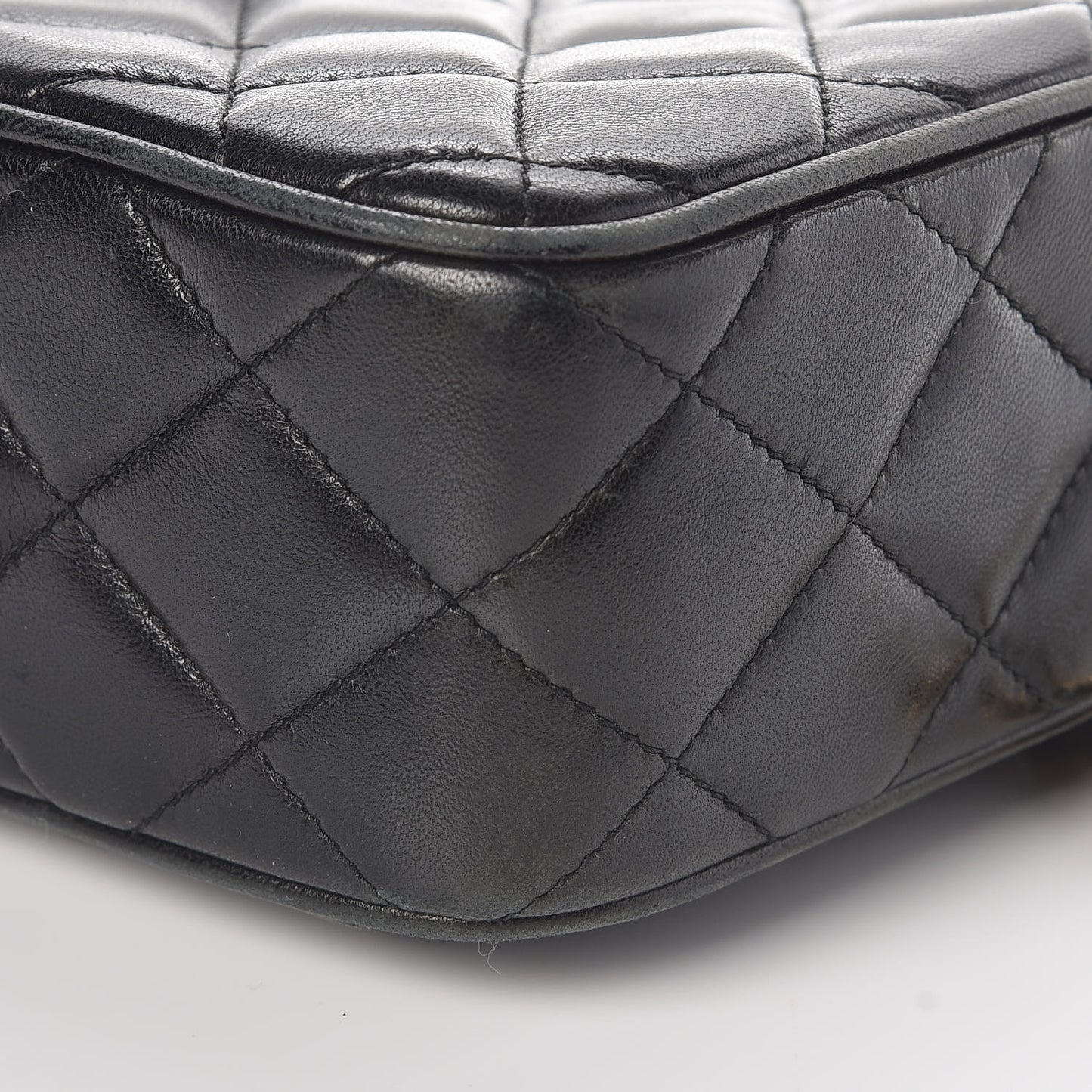 Lambskin Quilted CC Tassel Camera Case Black