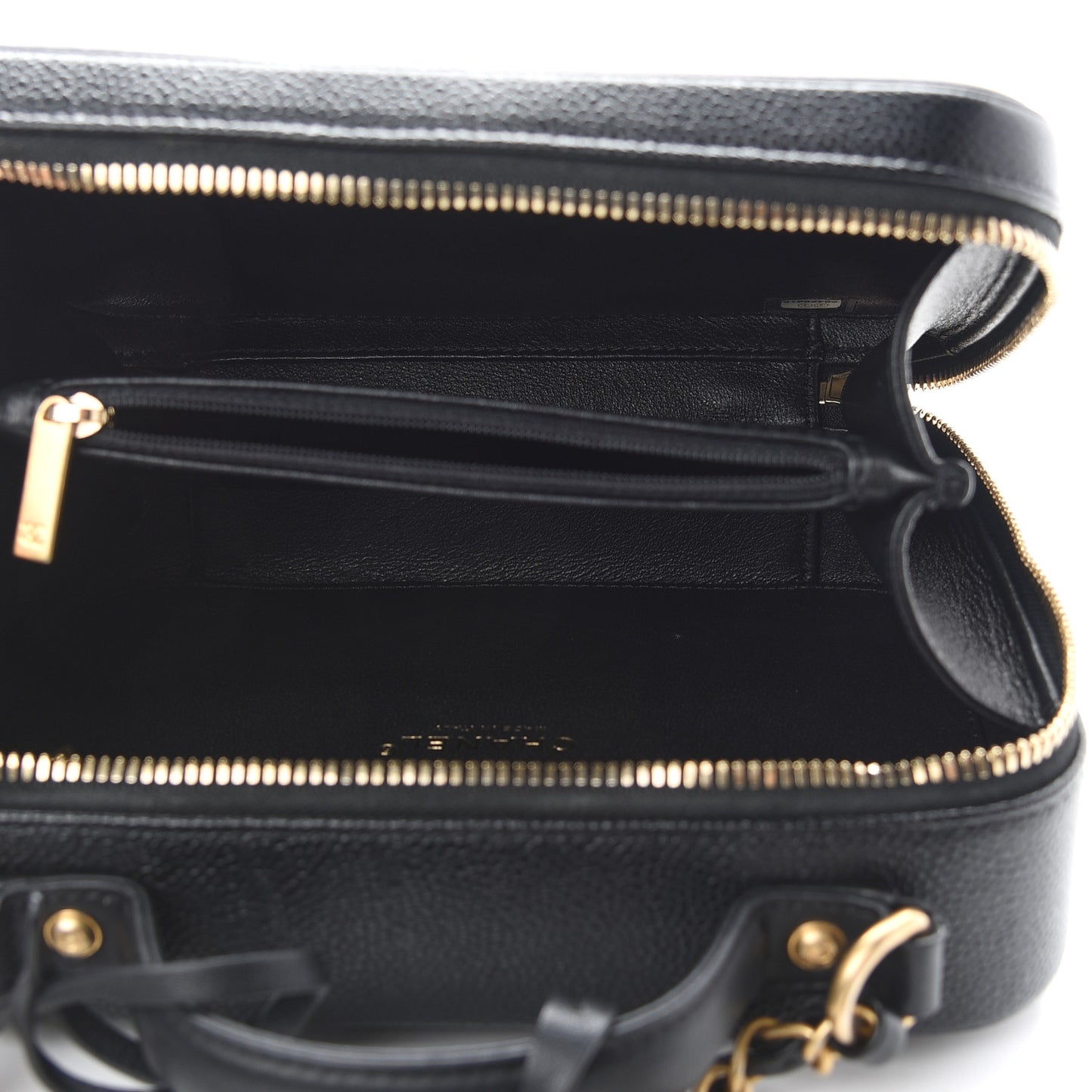 Caviar Quilted Medium CC Filigree Vanity Case Black