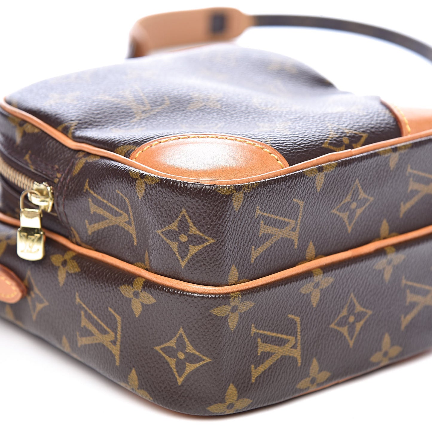Monogram Amazone