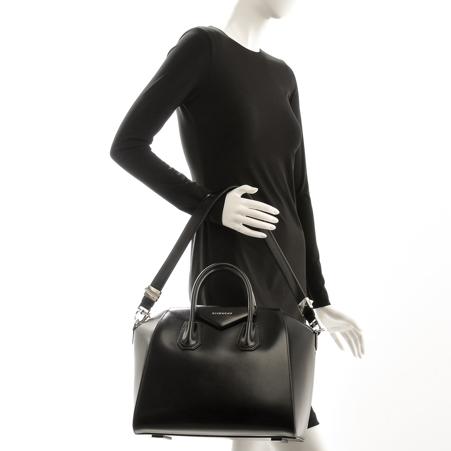 Shiny Lord Calfskin Medium Antigona Black