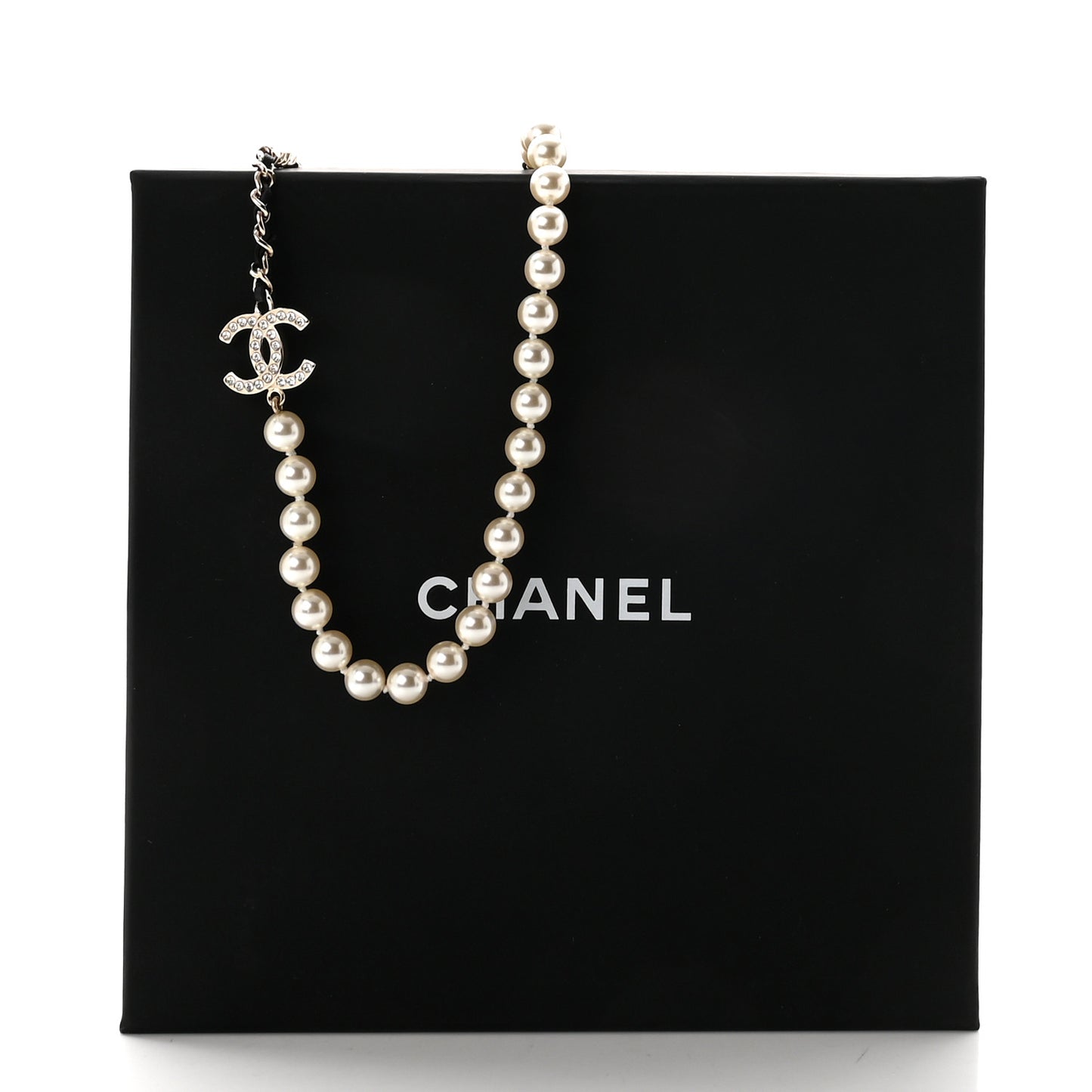 Lambskin Pearl Crystal CC Short Necklace Gold White Black